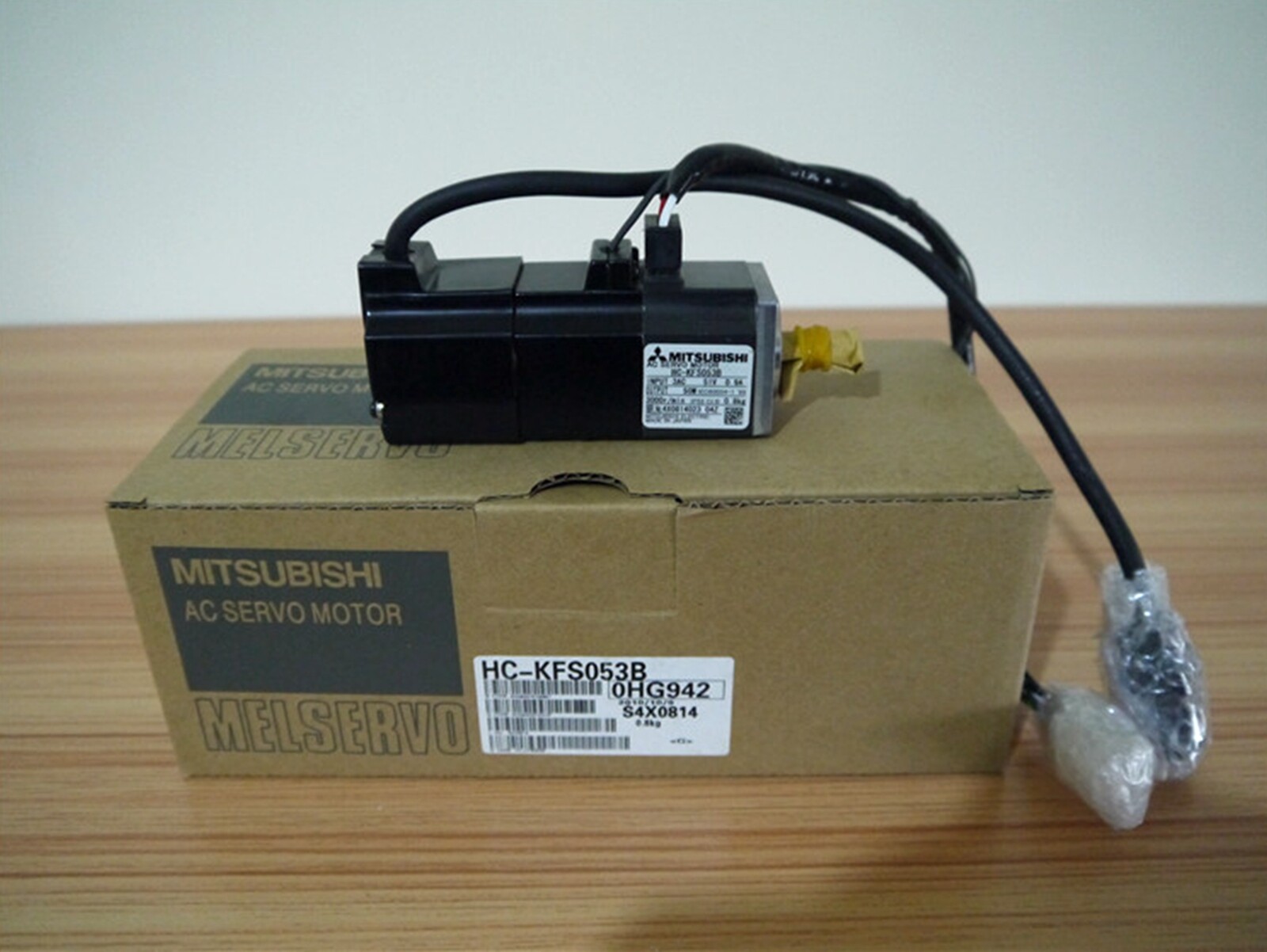 NEW Mitsubishi Servo Motor HC-KFS053B
