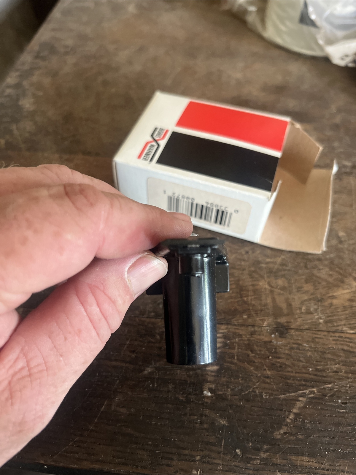 NOS BorgWarner D219P - Distributor Rotor