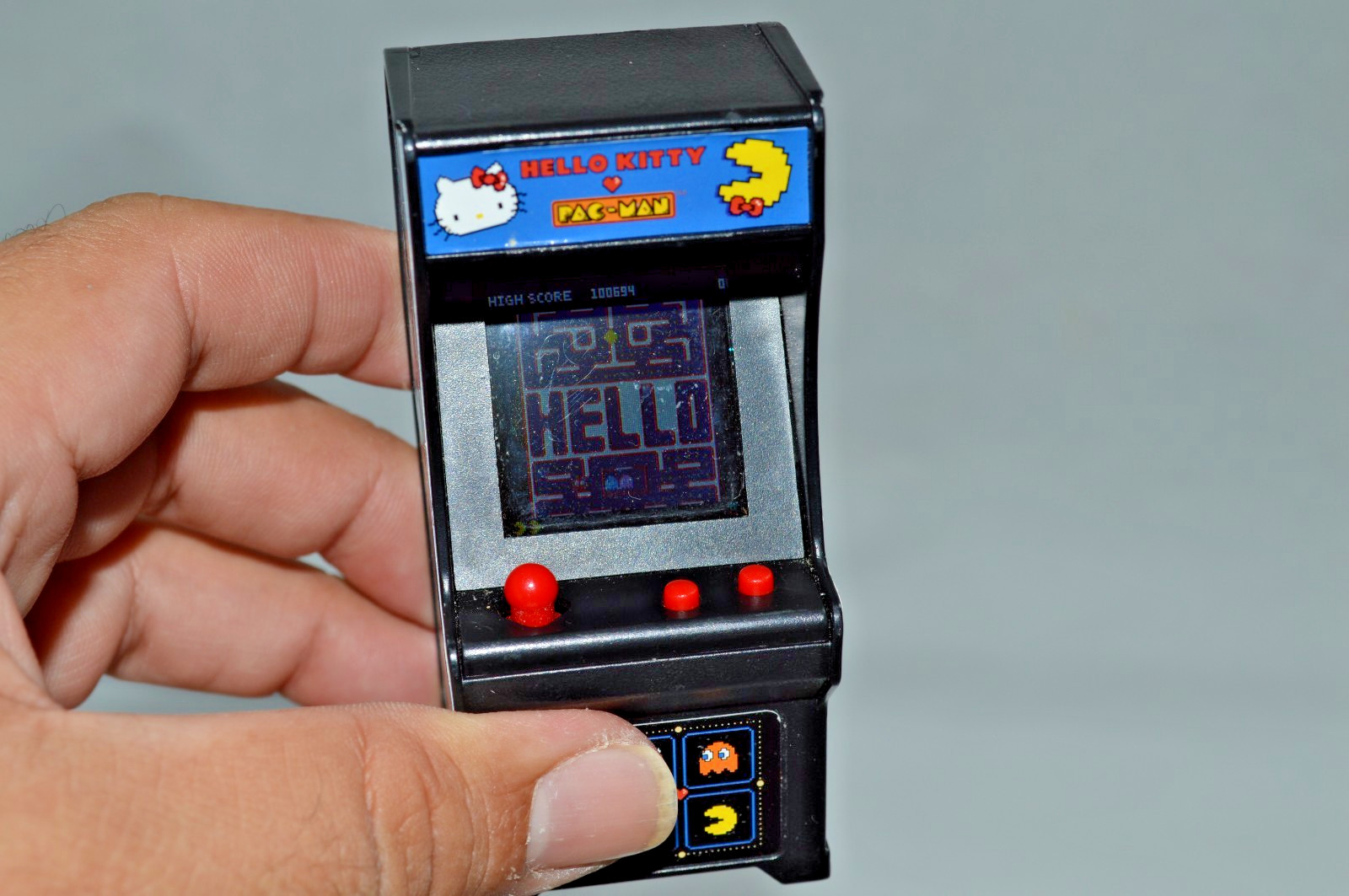 Super Impulse Tiny Arcade Hello Kitty x Pac Man Keychain *RARE - WORKS!*
