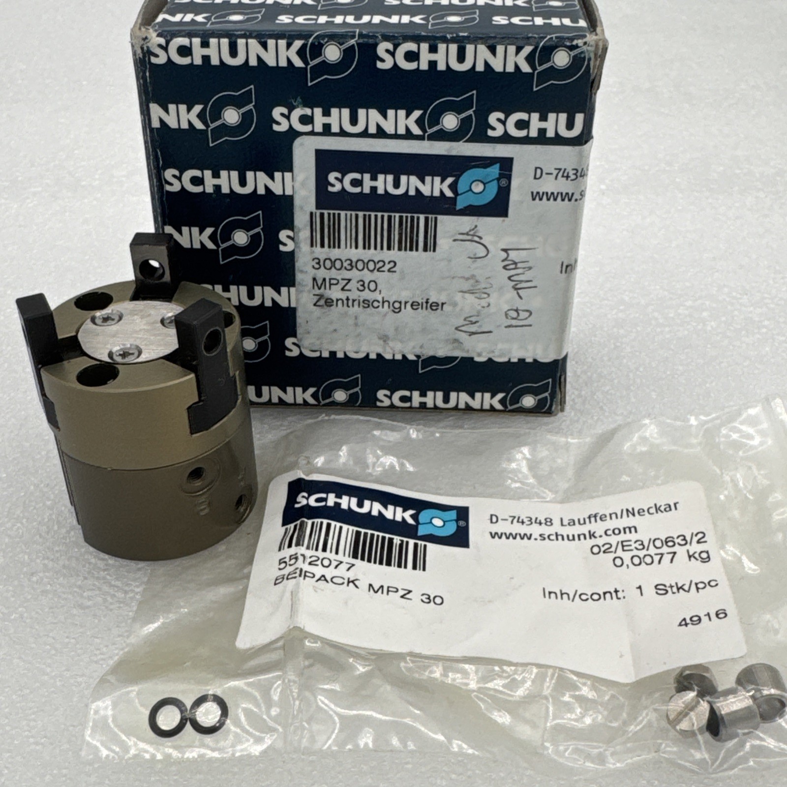 NEW SCHUNK 30030022 MPZ 30 3-FINGER CENTRIC GRIPPER - USA Expedite