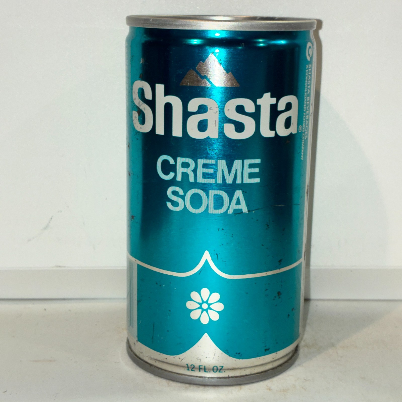 Shasta Creme Soda can, crimped steel, bottom opened