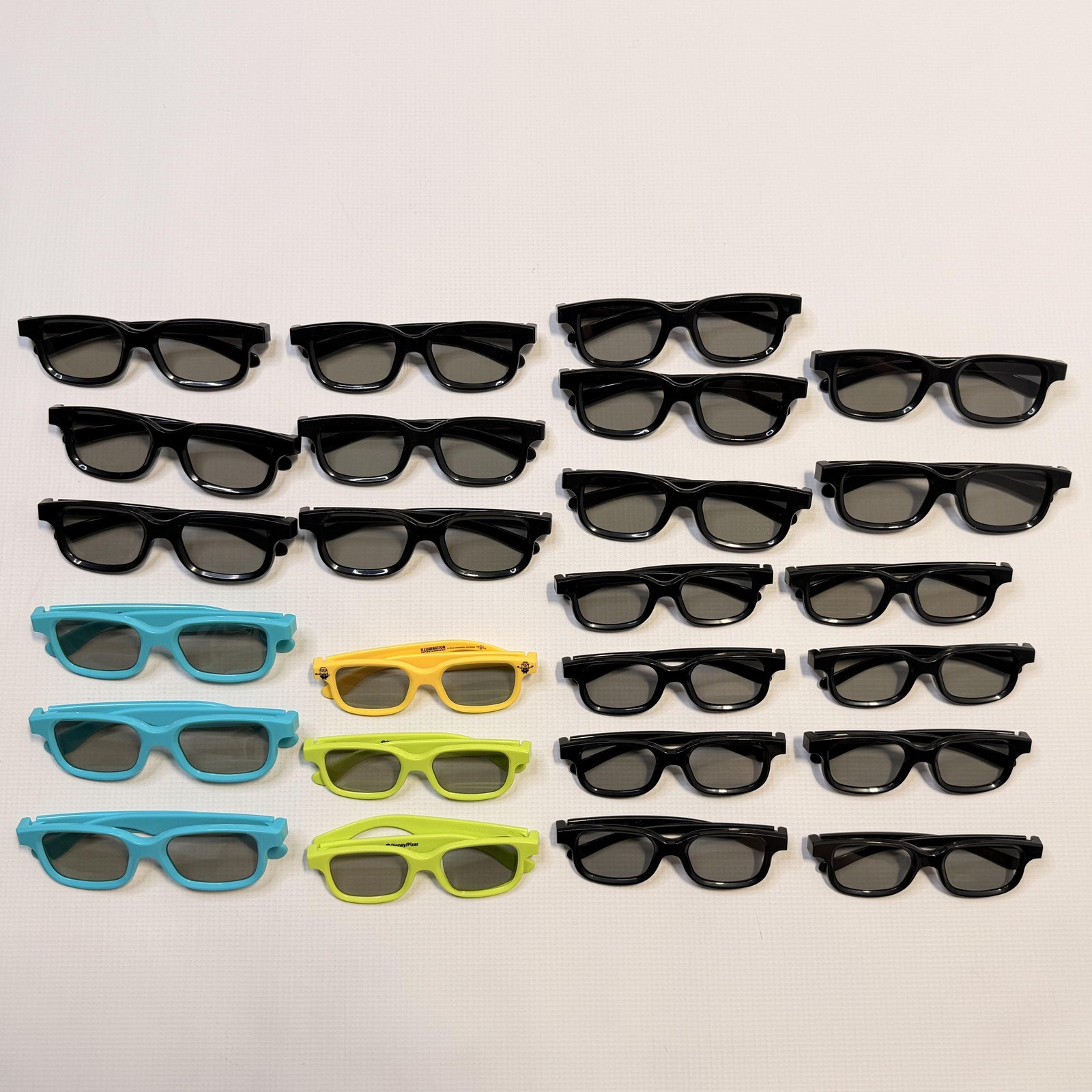 RealD 3D VR Glasses Lot 25 Multicolor Monsters Inc Minions Kids Movie Theater