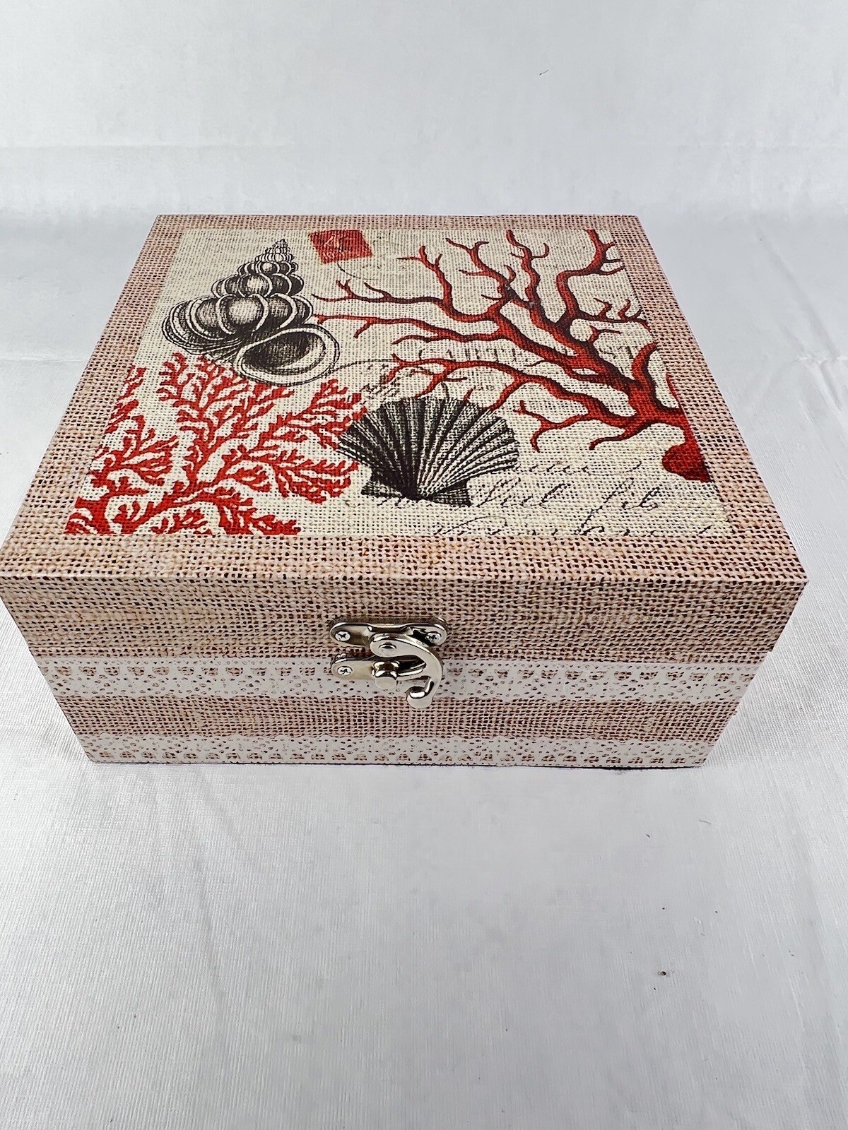 9.5x9.5x4.75 Trinket Box Tree Scallop Sea Shell Hinged Hook Closure