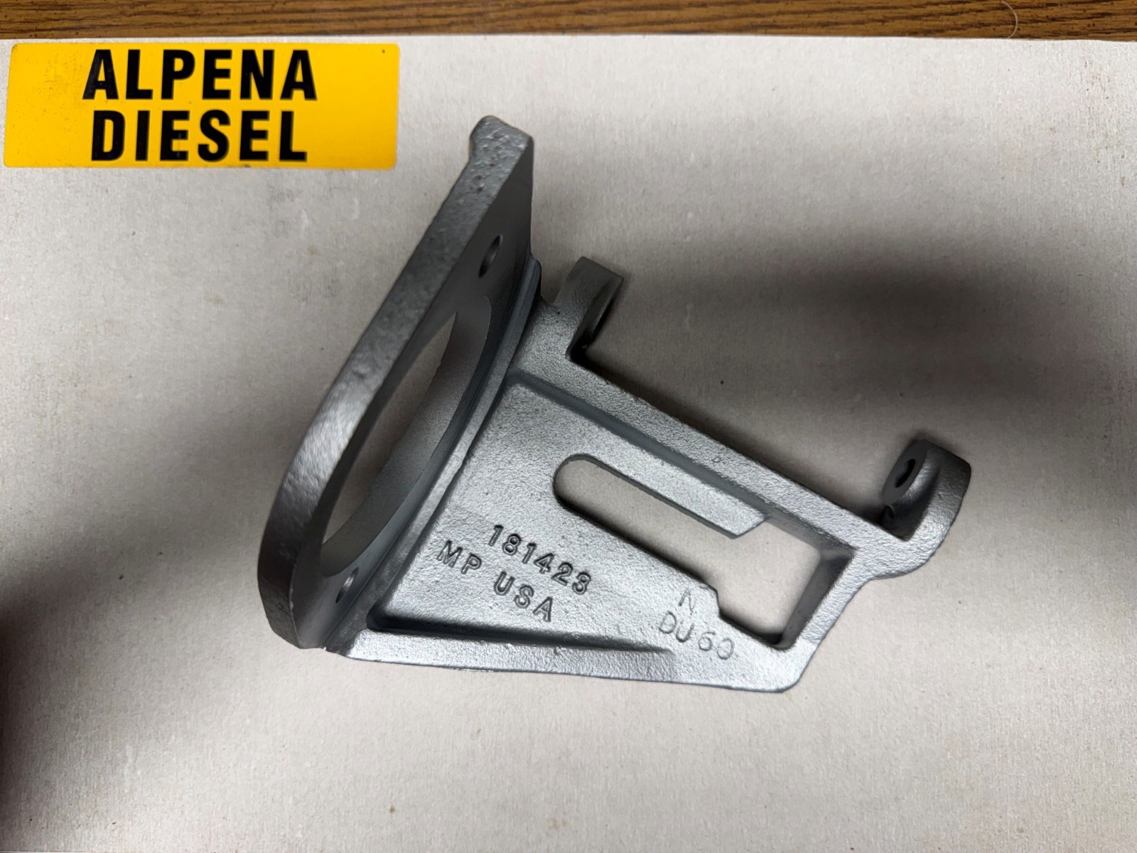 Cummins hydraulic pump bracket 181423