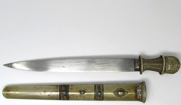 ANTIQUE 1800S BHUTANESE TIBETAN DAGGER  KNIFE W/ JEWELED WOOD LINED SHEATH
