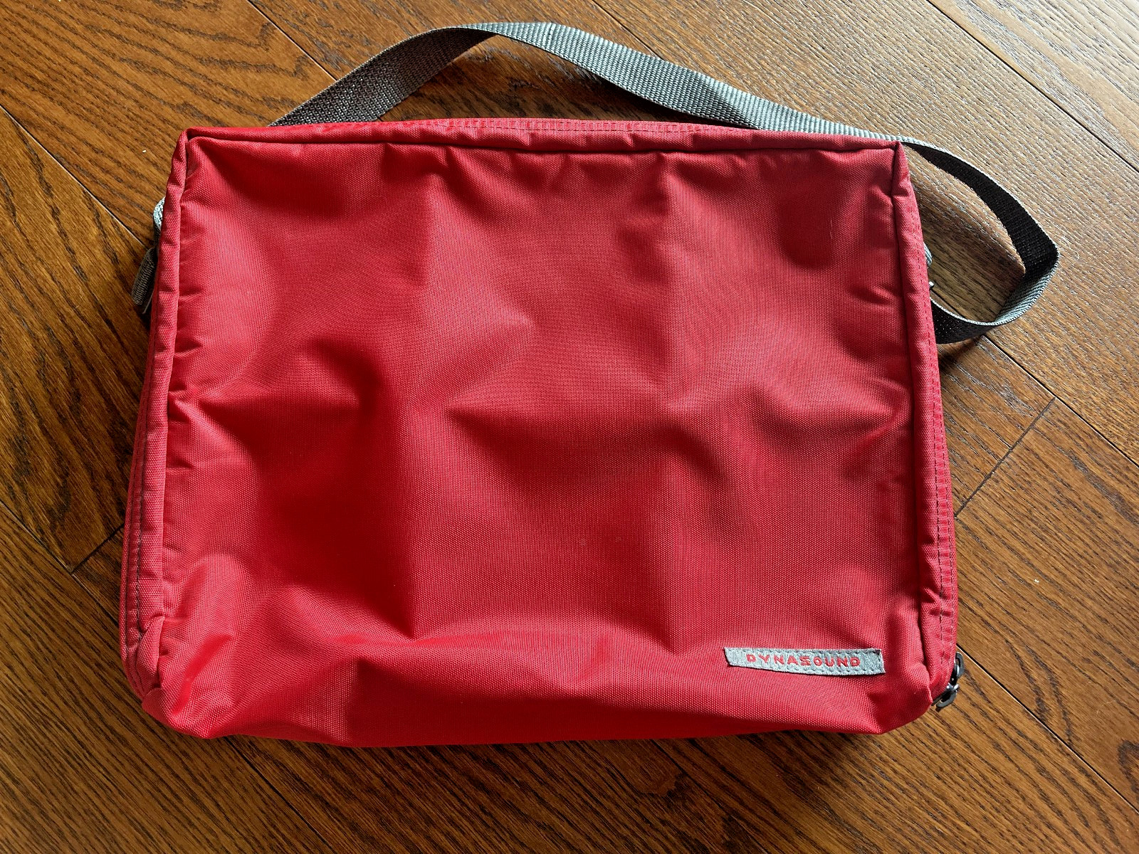 Vintage DYNASOUND Red Cassette Tape Carrier 42 Case Holder