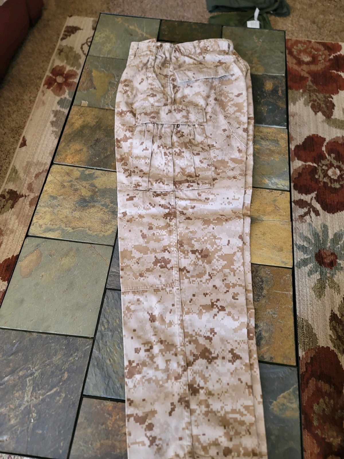 Men's USMC MARPAT Digital Desert Cammie Bottoms , Size Med Reg