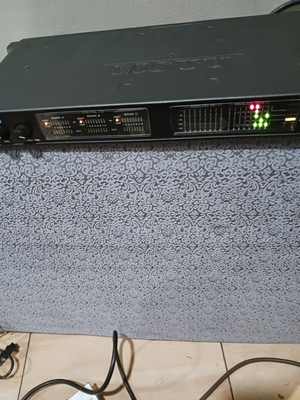 MOTU 16A 16 Channel Analog/Digital Interface  USB and Thunderbolt