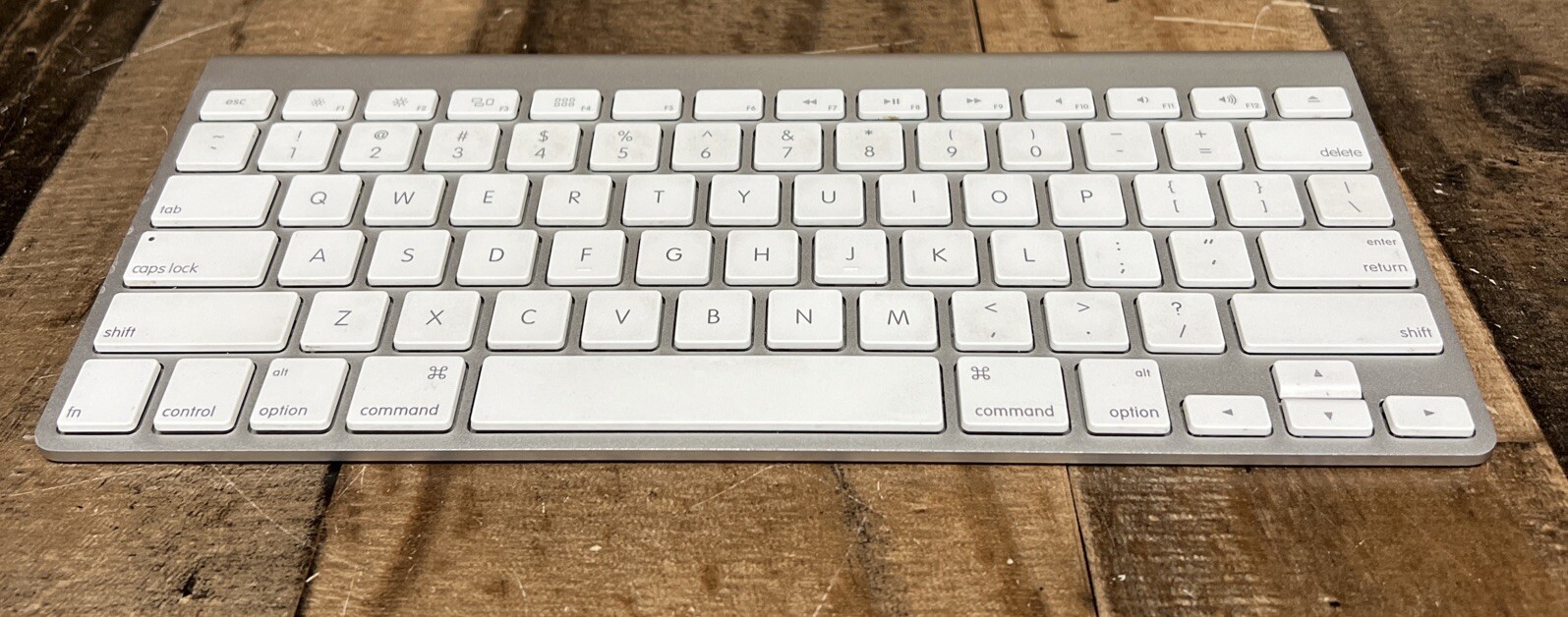 Apple Wireless Bluetooth Keyboard A1314 Mac Aluminum Free Shipping