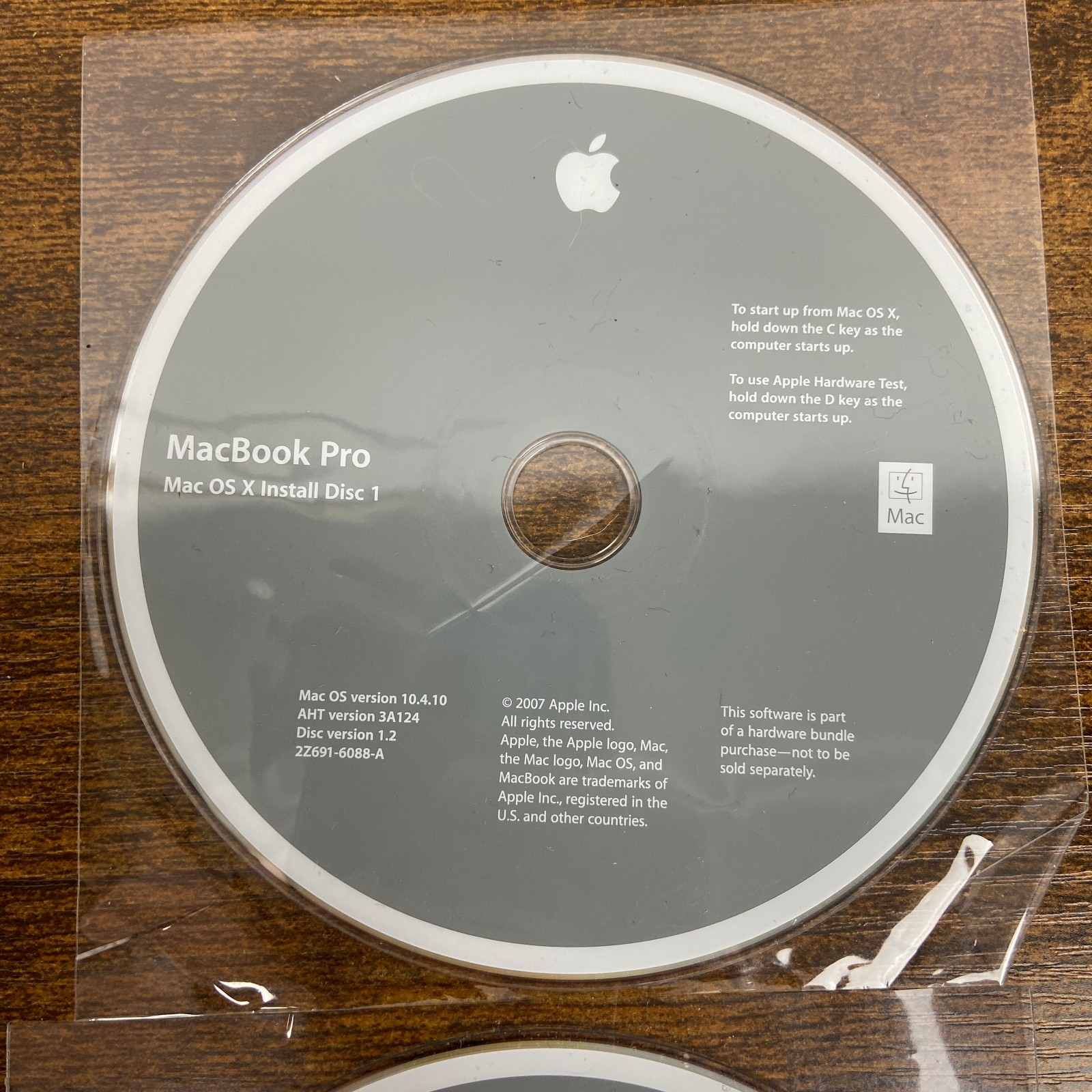 Apple MacBook Pro OS X 10.4.10 Install & Applications DVDs 2007