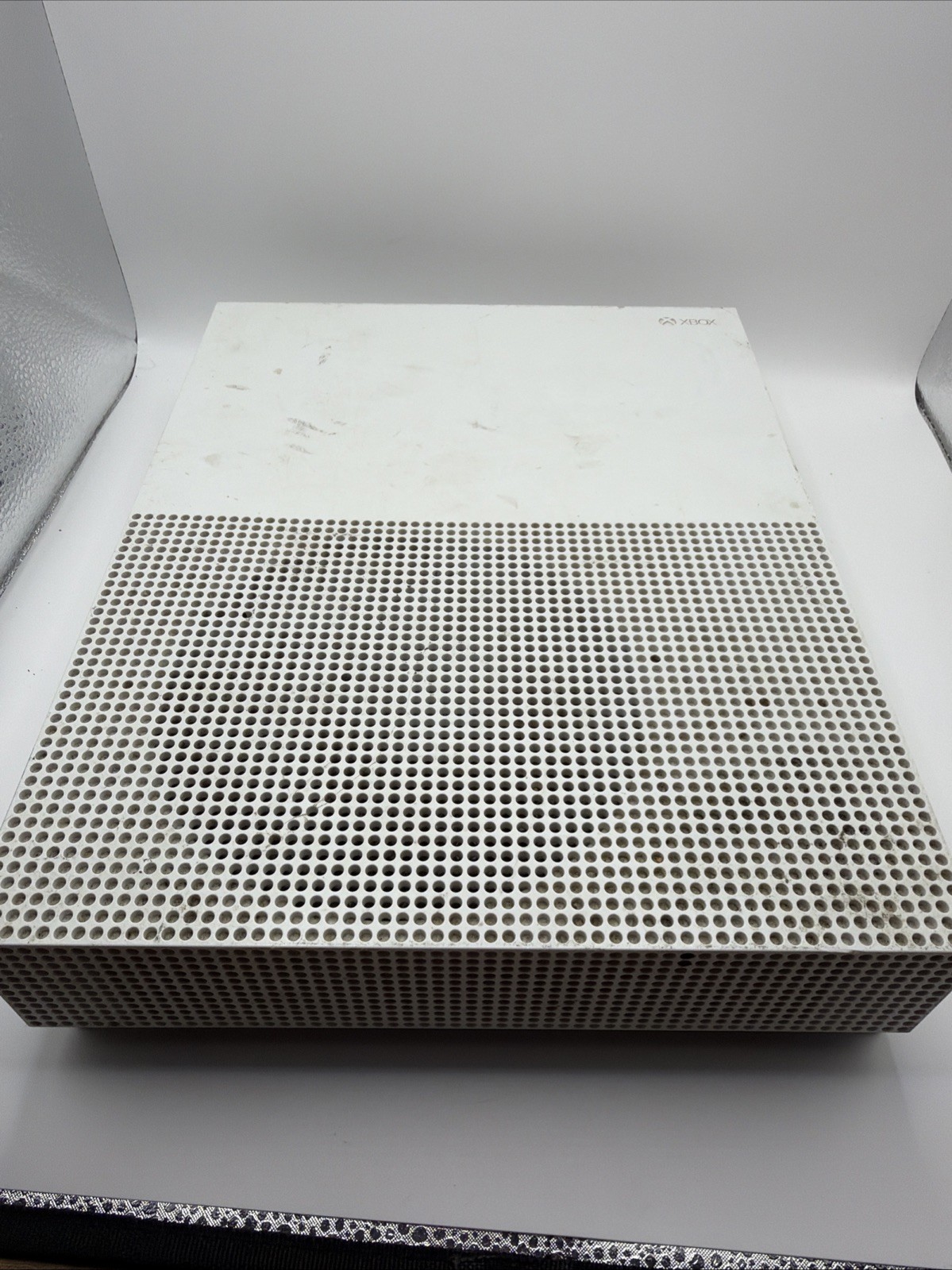 Microsoft Xbox One S 1TB All-Digital Edition Console - White untested parts only