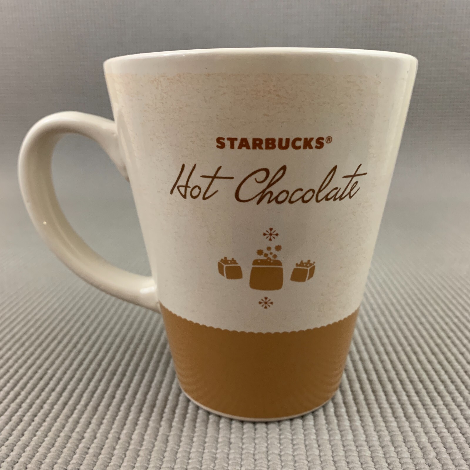 STARBUCKS Hot Chocolate 2010 15oz Mug NEW