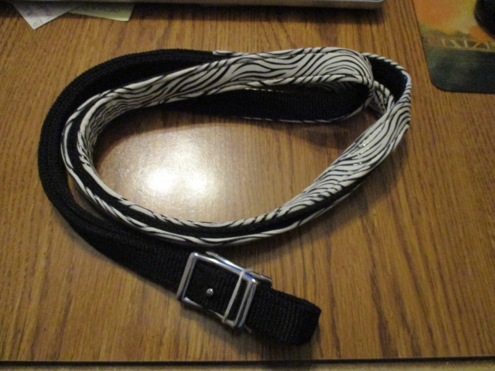 New Zebra Black & White Barrel contest loop Roping Reins with conway buckles