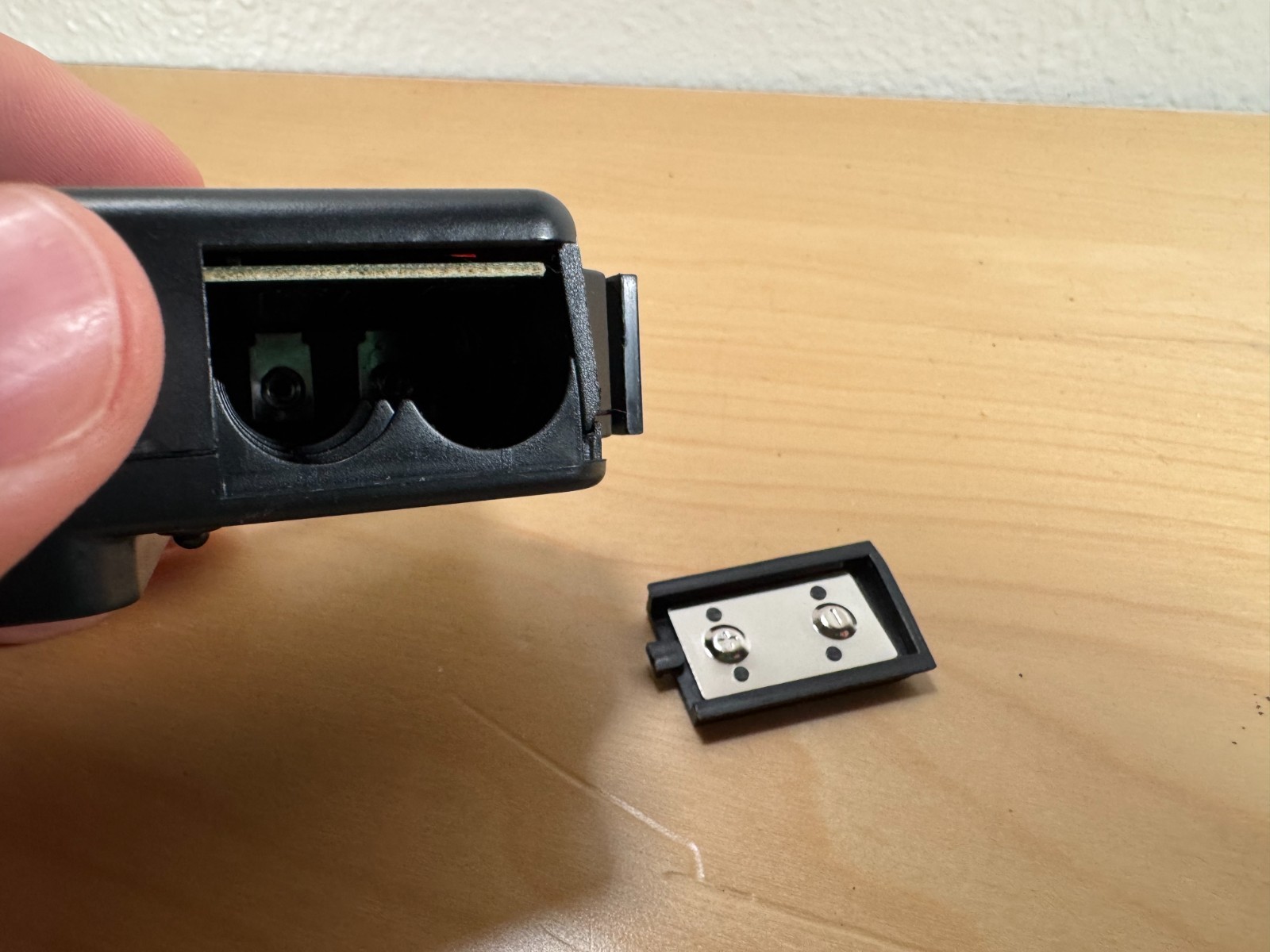 [TESTED] Vivitar VIV-SF-3000 Battery Powered Camera Flash Attachment