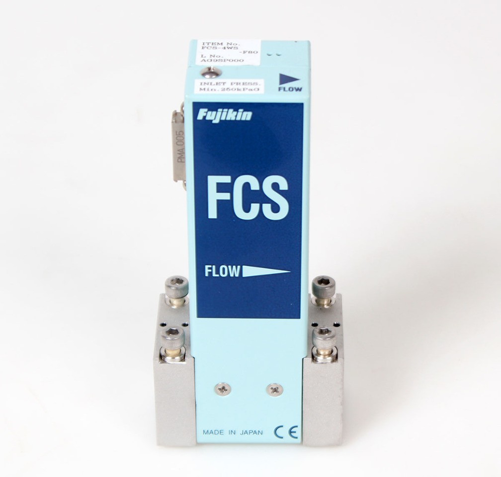 Fujikin FCS-4WS-F80 Mass Flow Control System | CH2F2 Gas, 250kPaG + Warranty