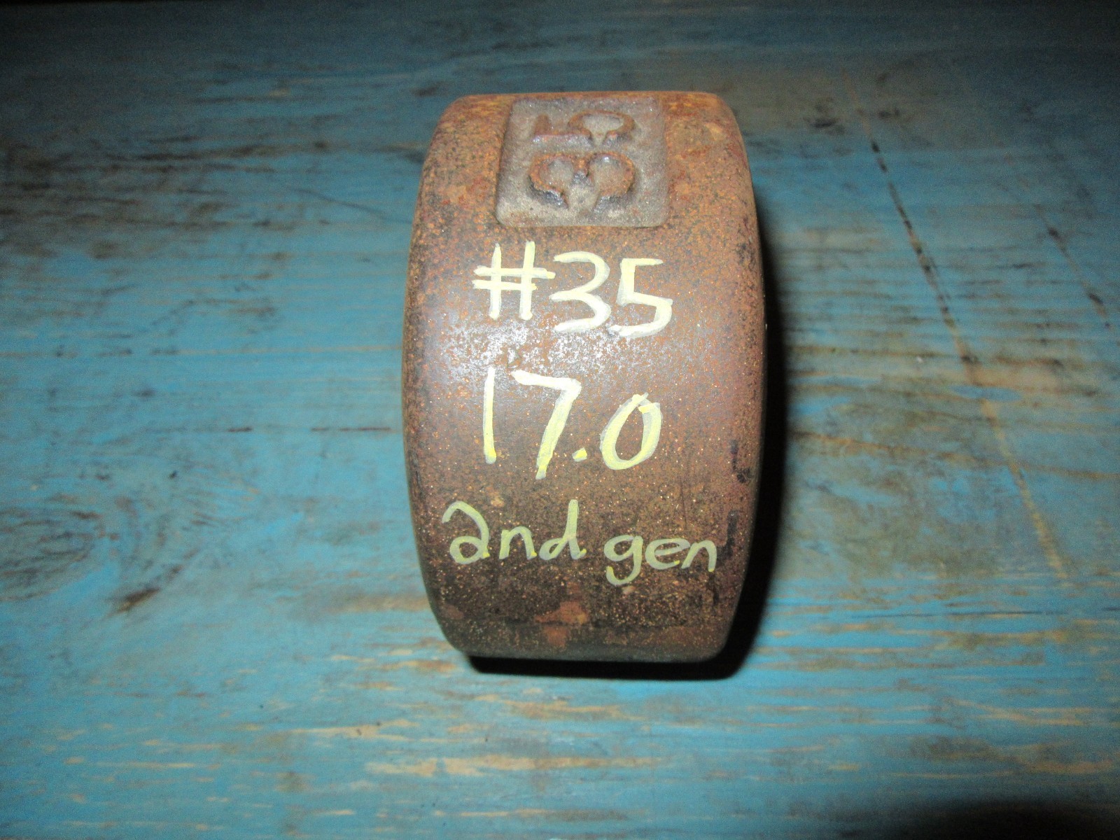 YORK Roundhead Half 35 Pound Blob Grip Number Side 2nd Generation
