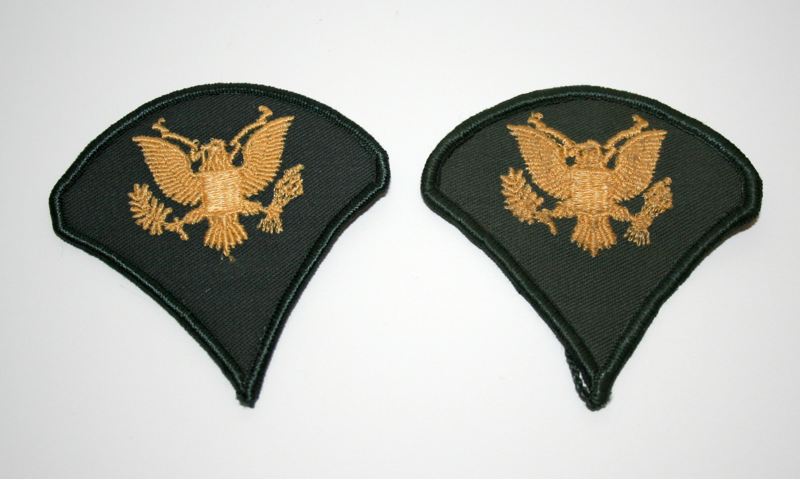 Set of 2 USA US Army Specialist E4 SPC Rank Chevron Cloth Patch Used 1980s