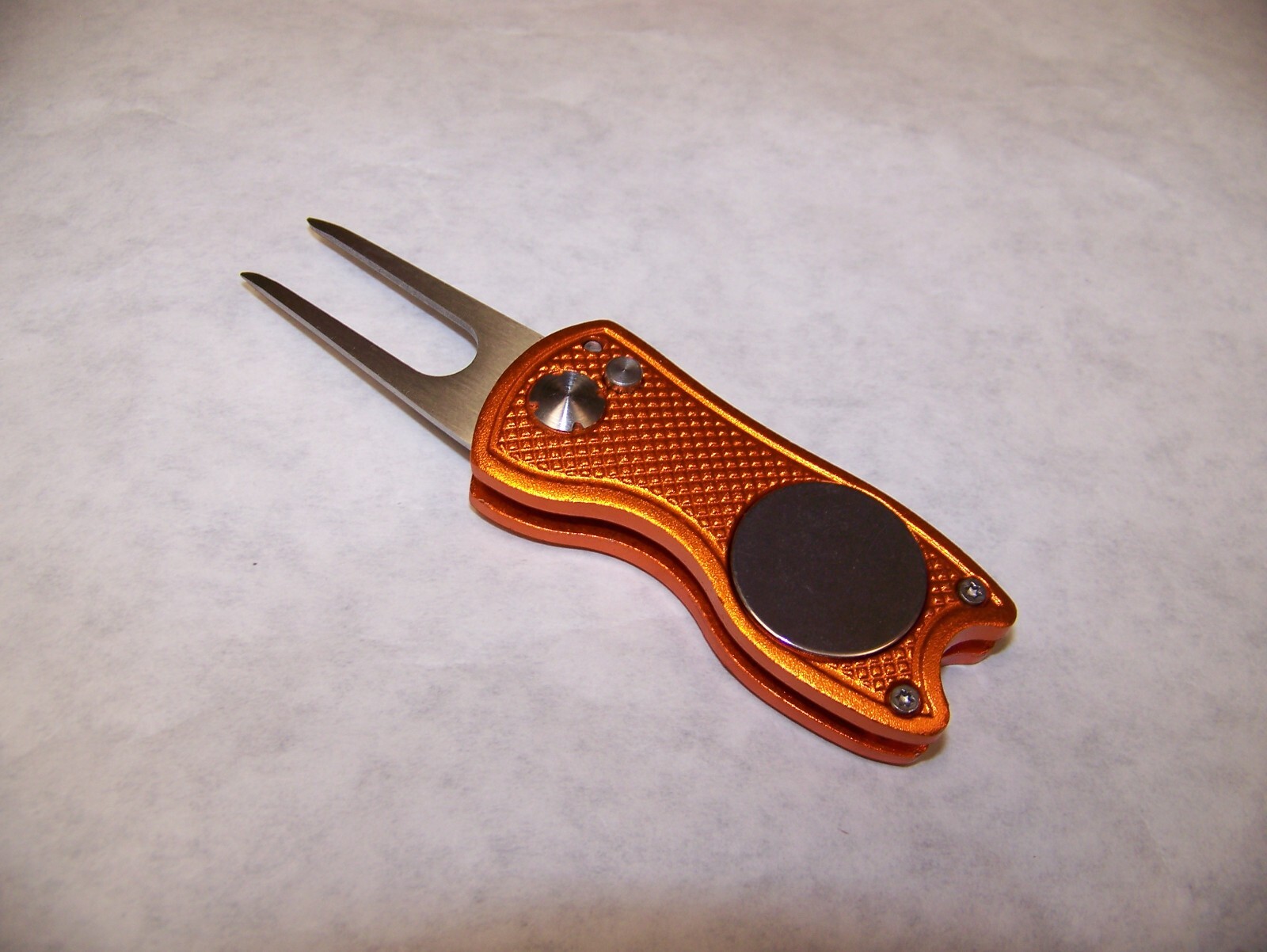 Switchblade Golf Divot Tool with Ball Marker  ORANGE  New in Box   FREE SHIPPING