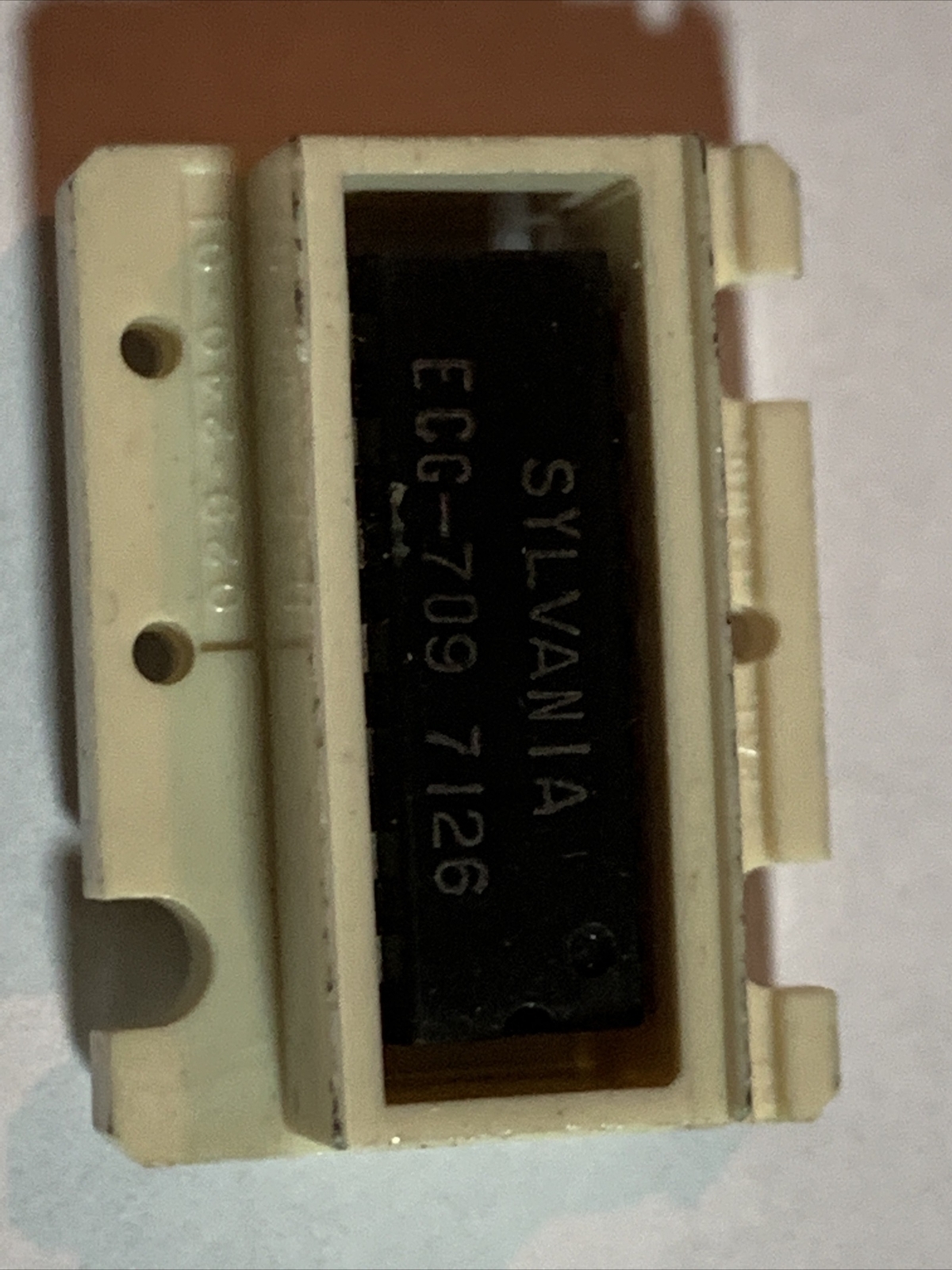 ECG709 INTEGRATED CIRCUIT SYLVANIA