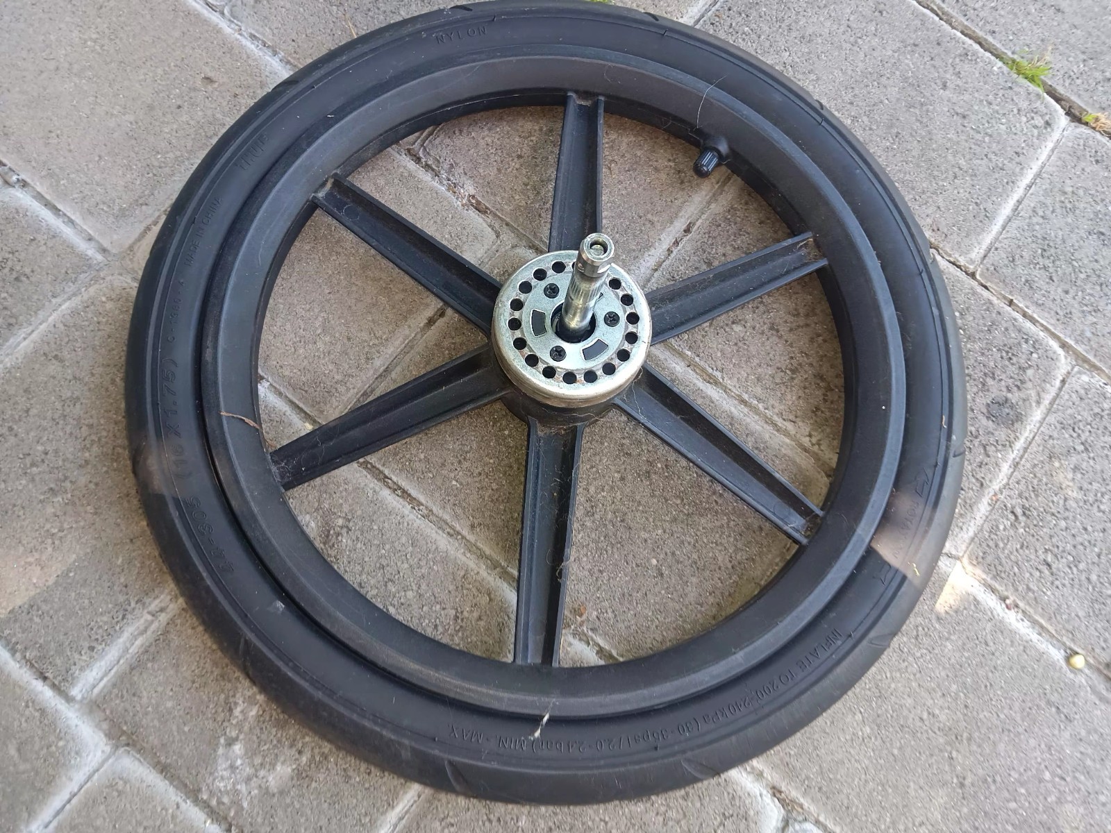 One 16" Rear Wheel For Thule Urban Glide 2 Stroller (CHOSE LEFT OR RIGHT SIDE)