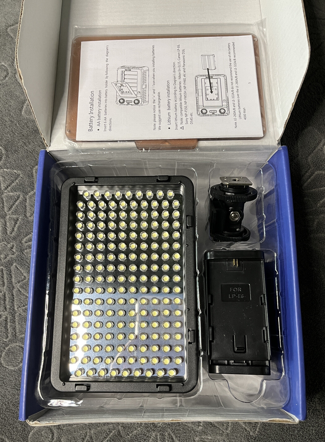 Pro Series A Color LE-130A Video Light (New)