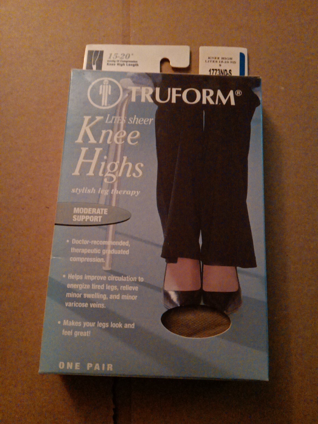 TRUFORM Leg Health Ladies Sheer Knee Highs Moderate 15-20mmHg 1773ND-S Nude
