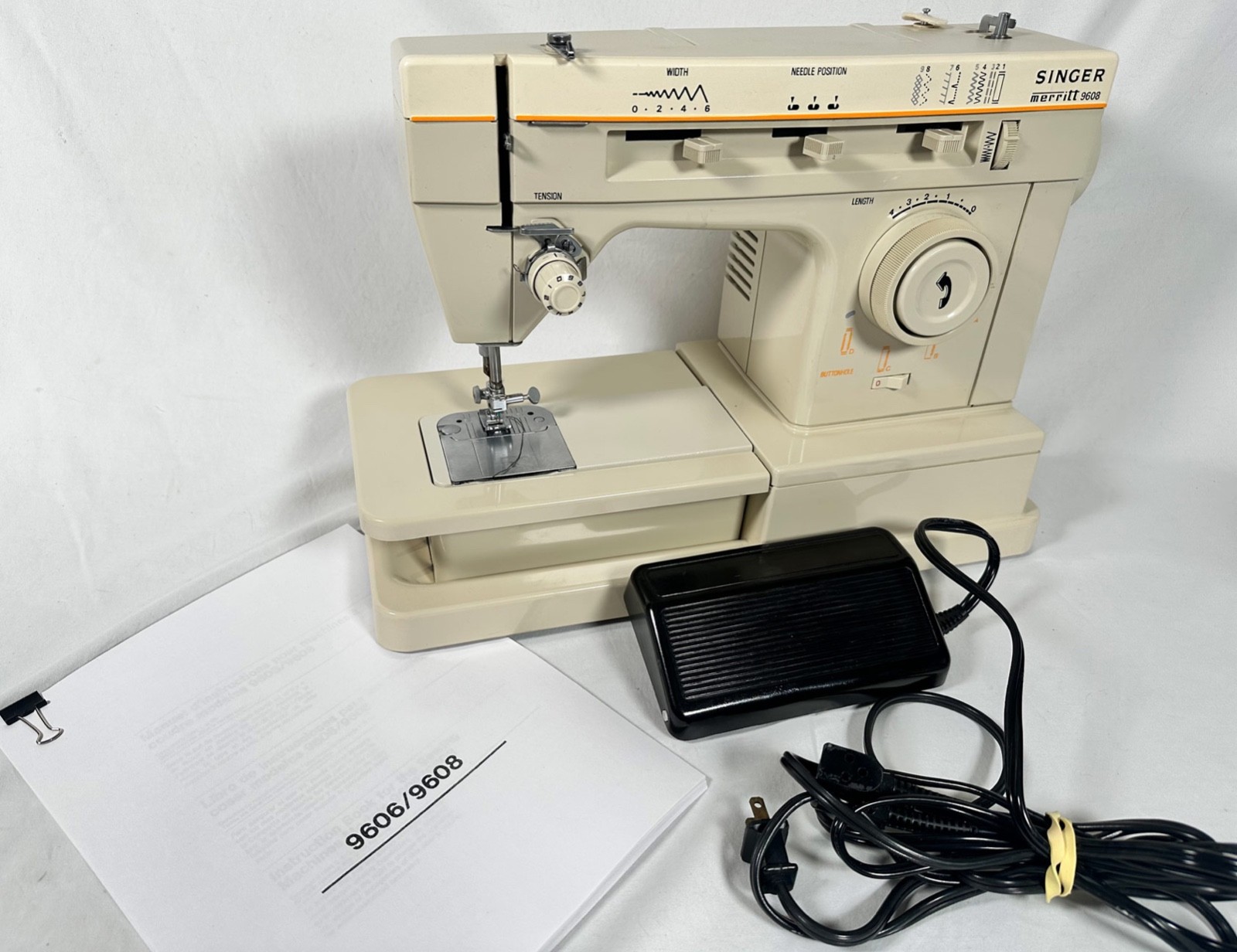 Singer Merritt 9608 Free Arm Sewing Machine Foot Pedal, Manual, Box WORKS VIDEO!