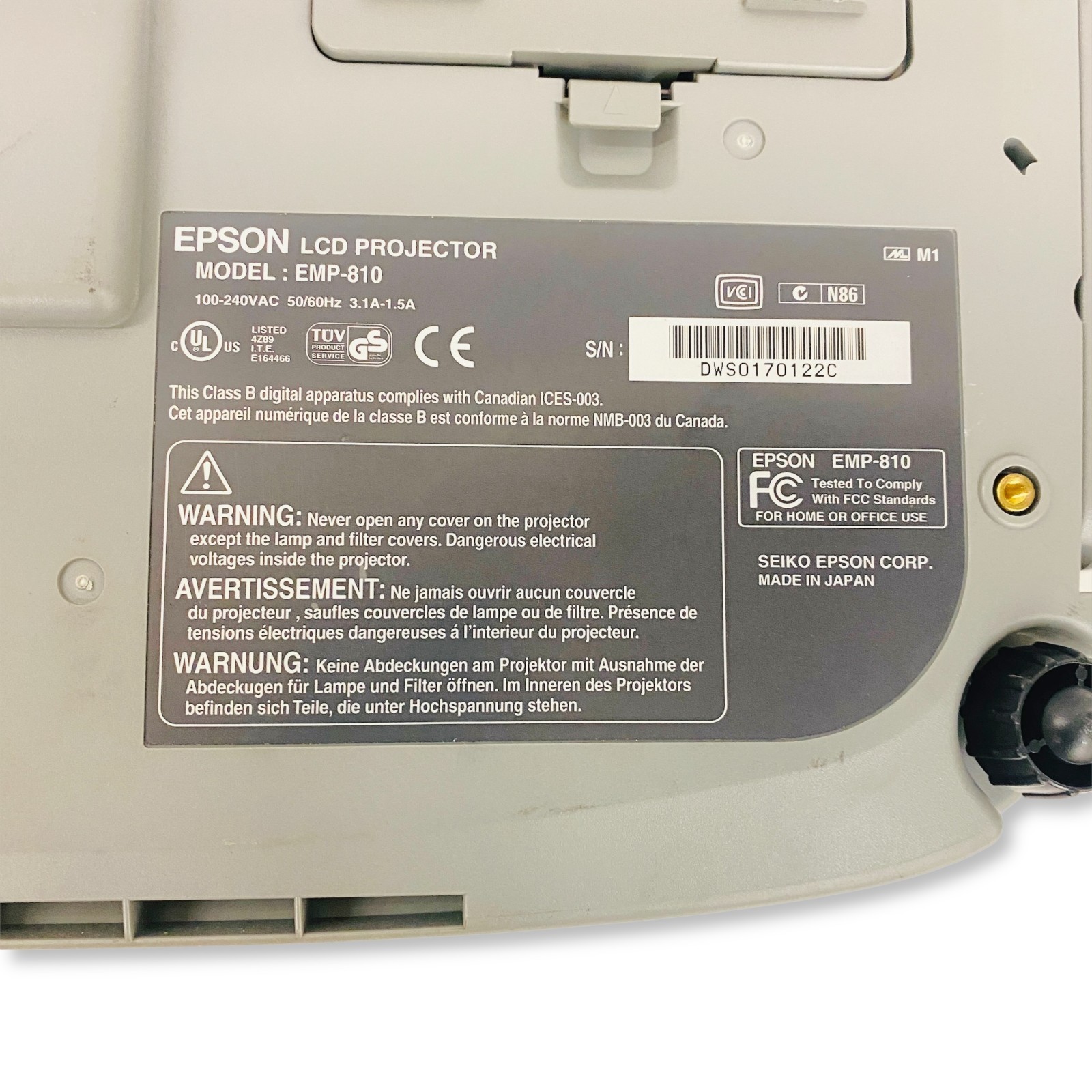Epson PowerLite 810p EMP-810 LCD Multimedia Projector, Tested