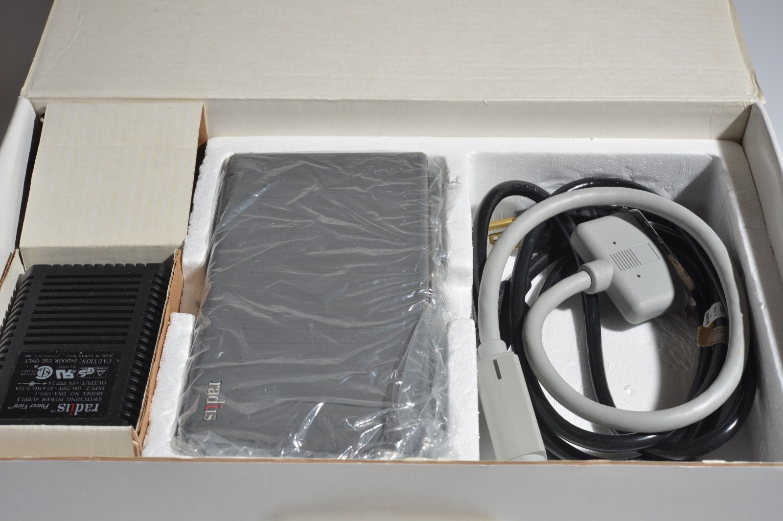 Radius PowerView SCSI Display Interface for Macintosh PowerBook 140 170 w/ Box