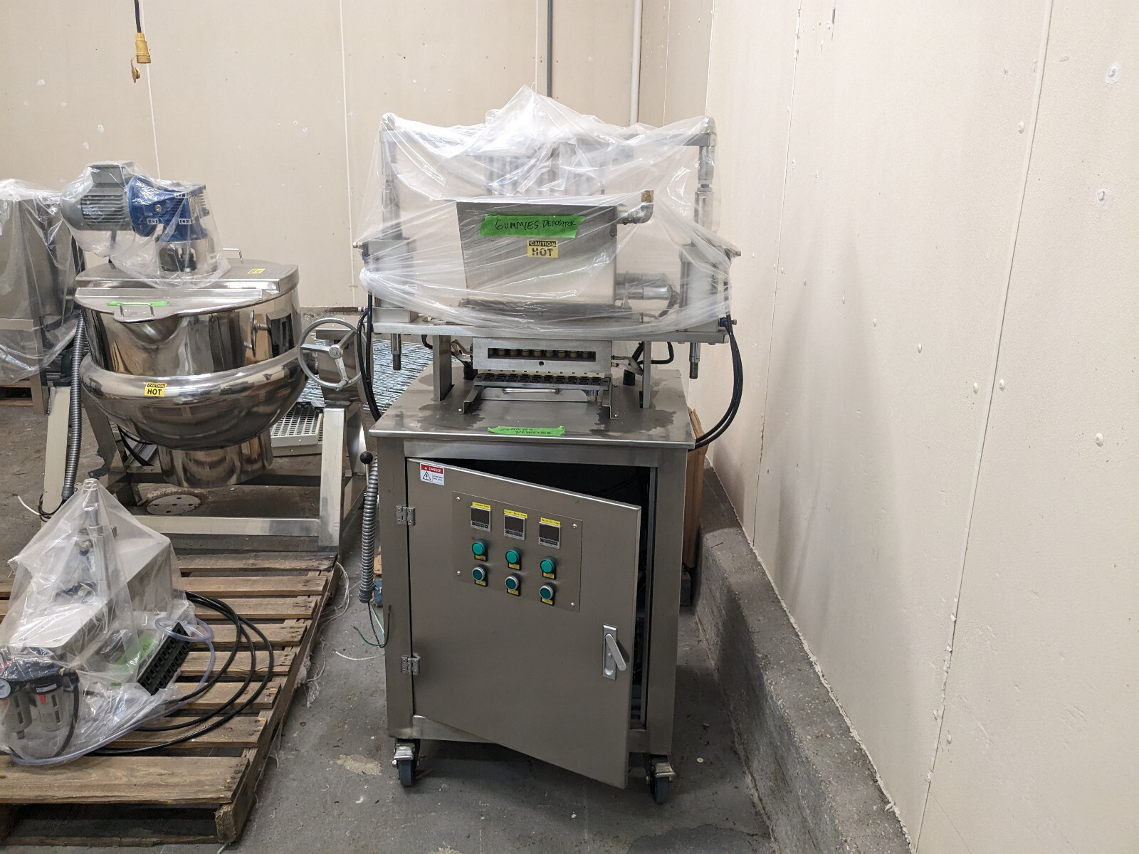 SaintyCo Gummy Depositor