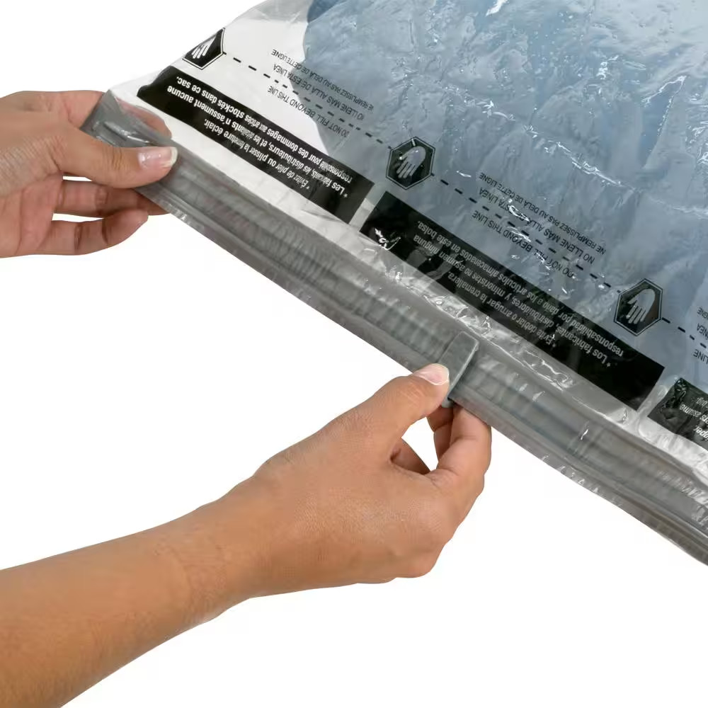 4PC HAND ROLL VACUUM STORAGE BAG 20" X 20.50"