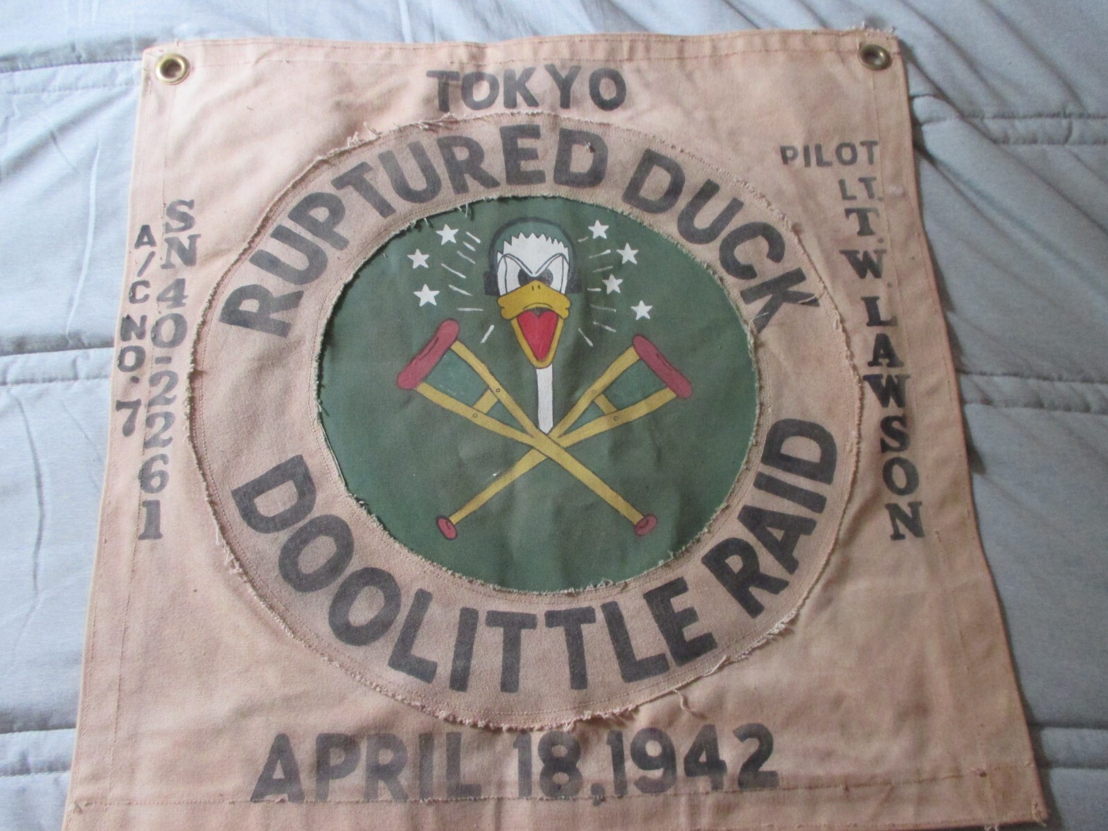 WWII USAAF RUPTURED DUCK DOOLITTLE TOKYO RAID 30 SECOND OVER TOKYO  WALL FLAG