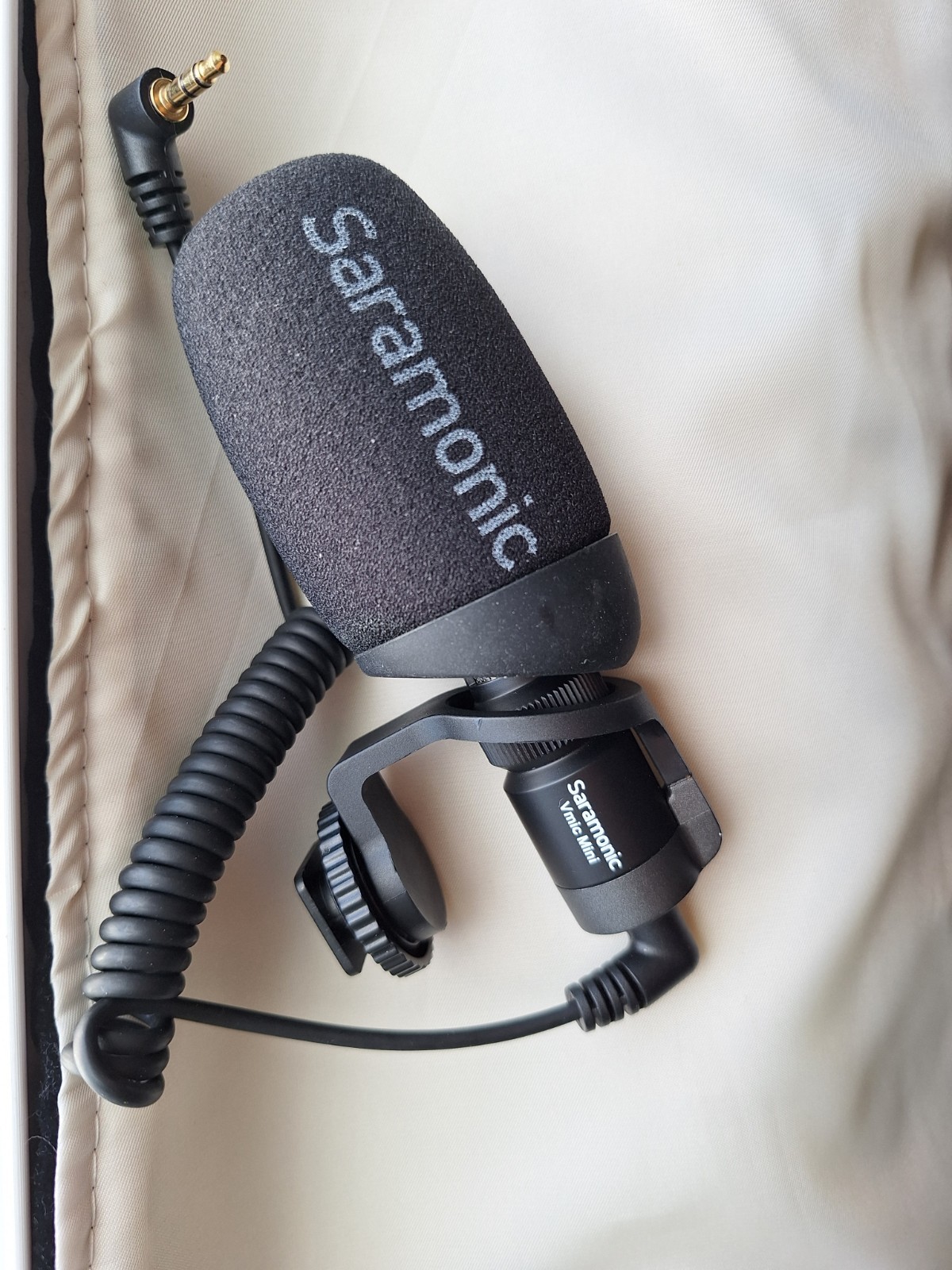 Saramonic Vmic Mini Compact Camera-Mount  Microphone