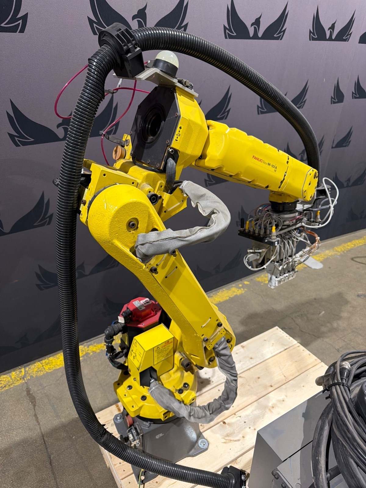 FANUC M‑10iA/12 Complete w/ R‑30iB Controller USED