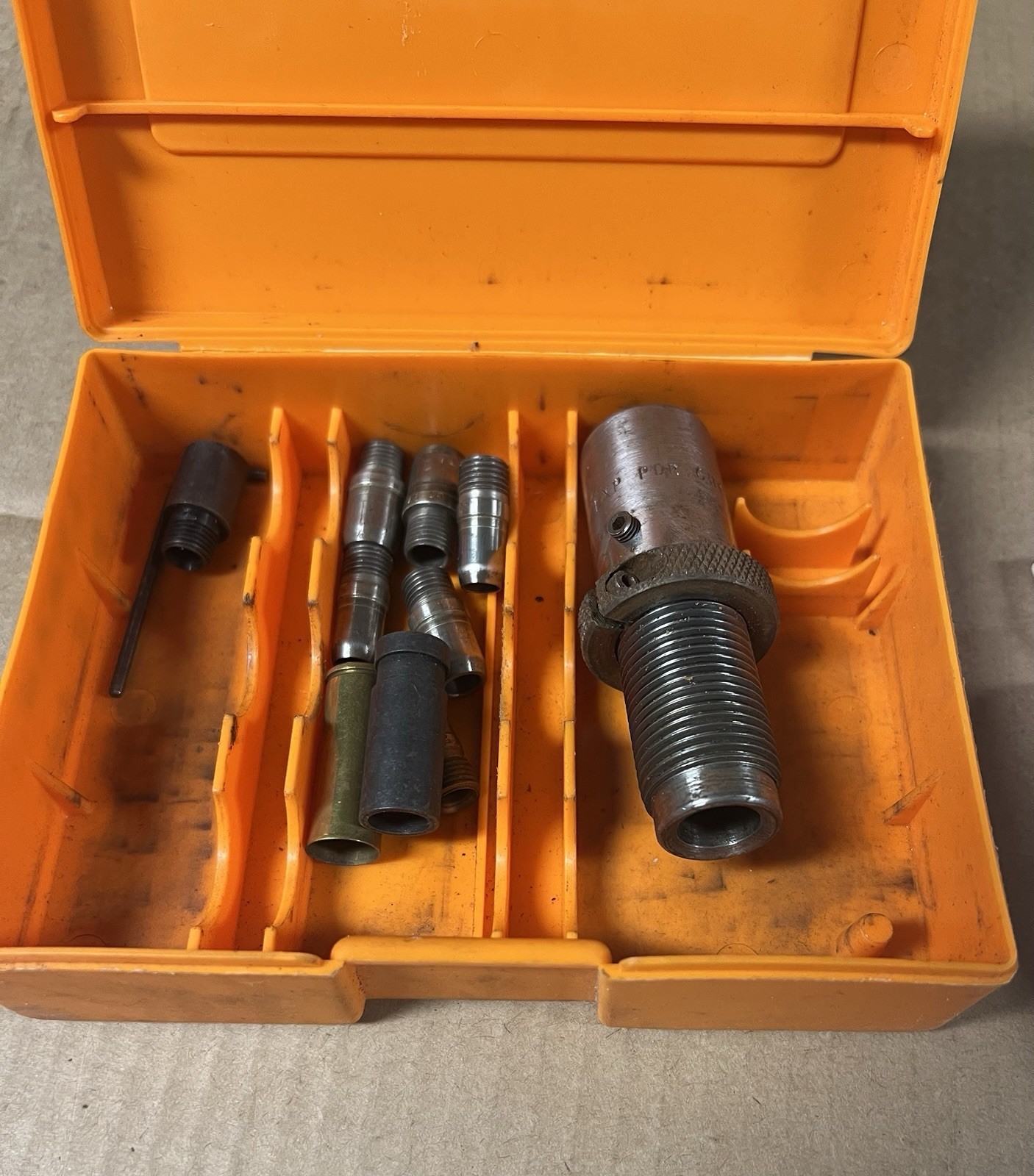 Lyman powder charging and expanding dies with Box