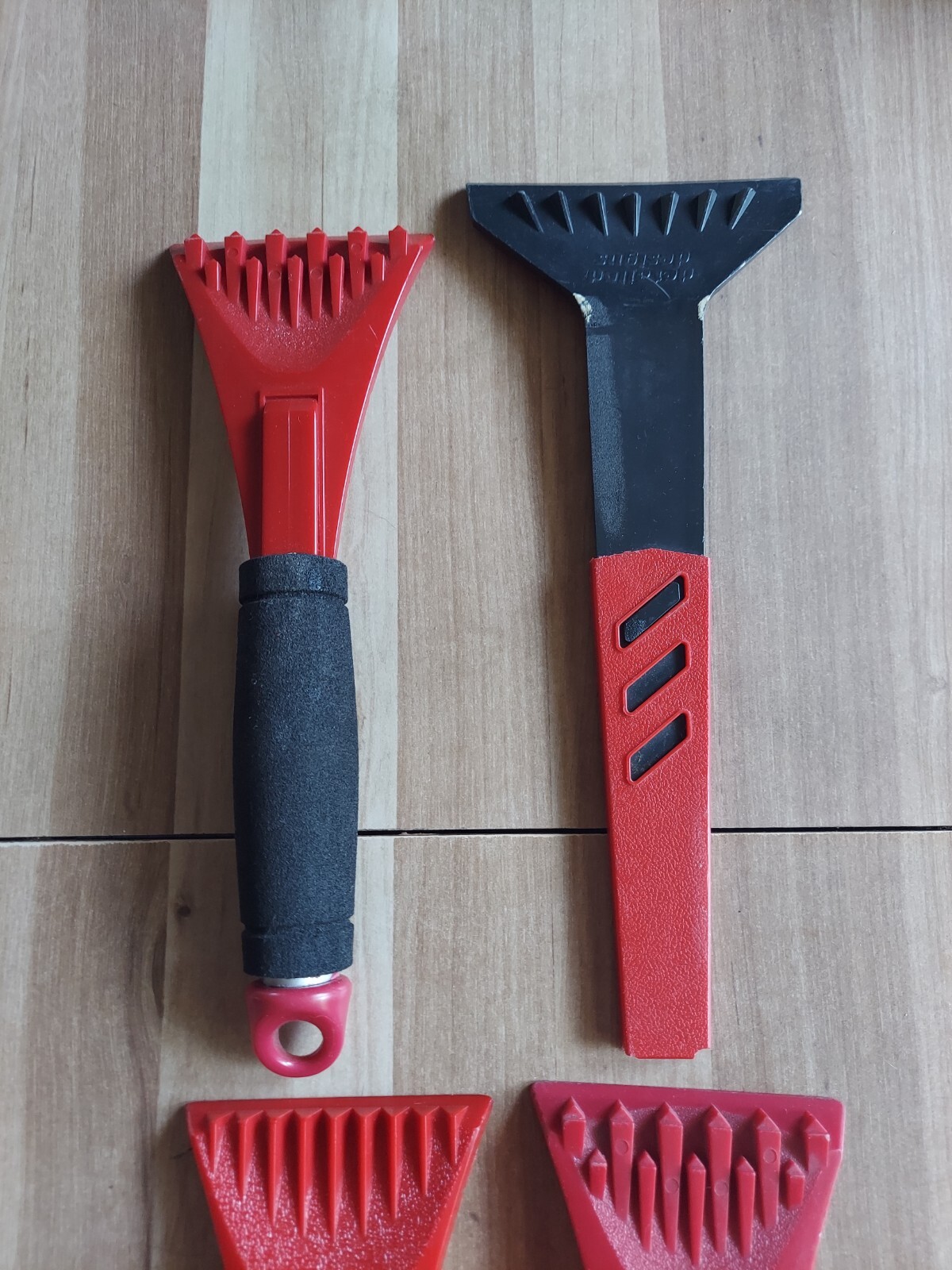 WINDSHIELD 12 " FOAM GRIP ICE SCRAPER SET OF 4