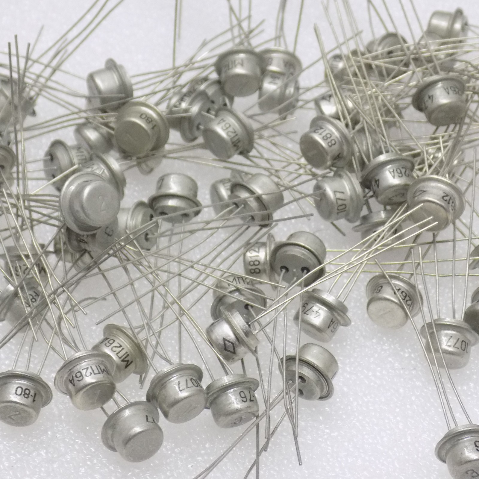 20x MP26A  GERMANIUM PNP TRANSISTOR ACY17 2N1188