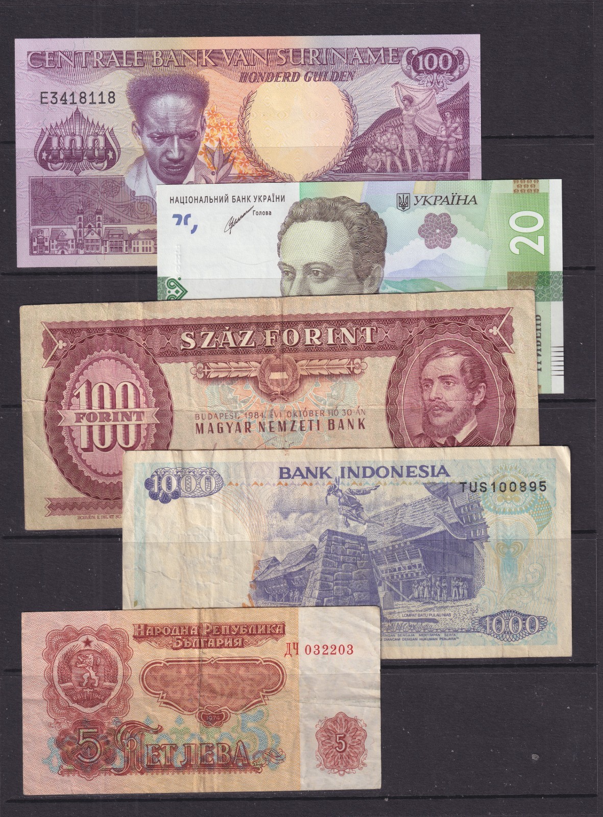 5 Worldwide Uncirculated to Circulated Banknotes - Countries as Shown (558)