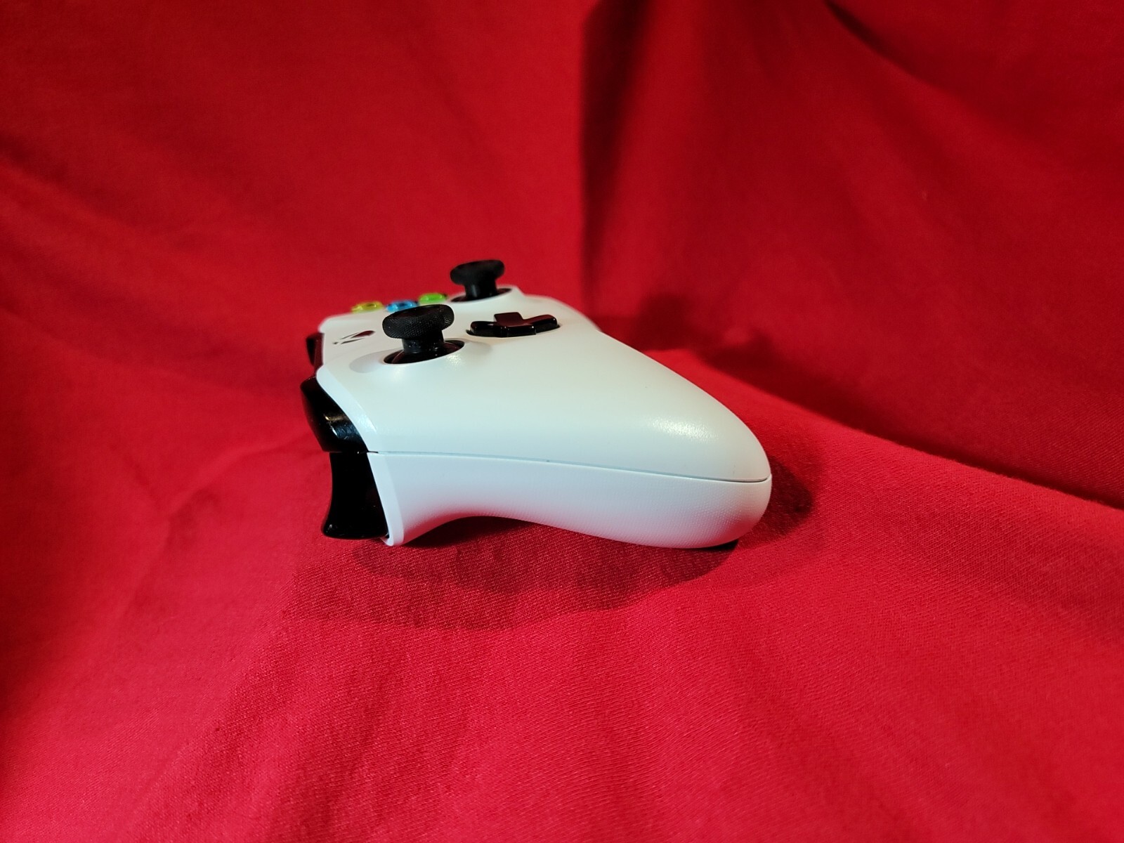Xbox One Wireless Controller 1708 White (New Joysticks) Check Description