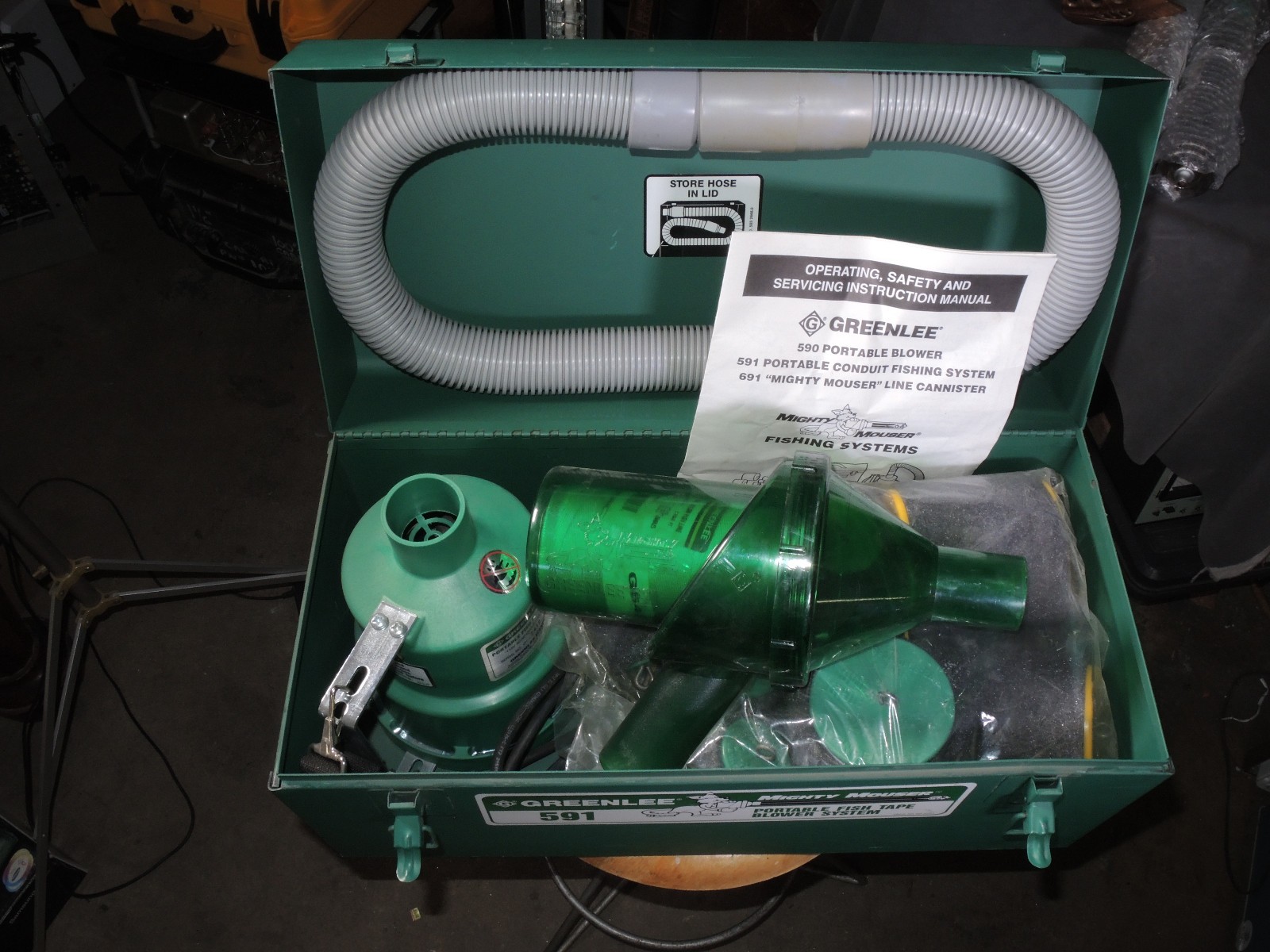 NEW! Greenlee 591 Portable Fish Tape Blower System