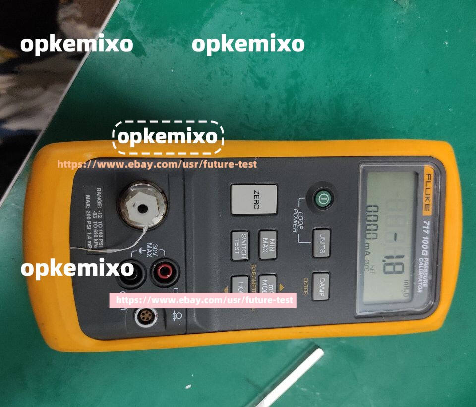 Fluke 717 100G Pressure Calibrator without accessories/j