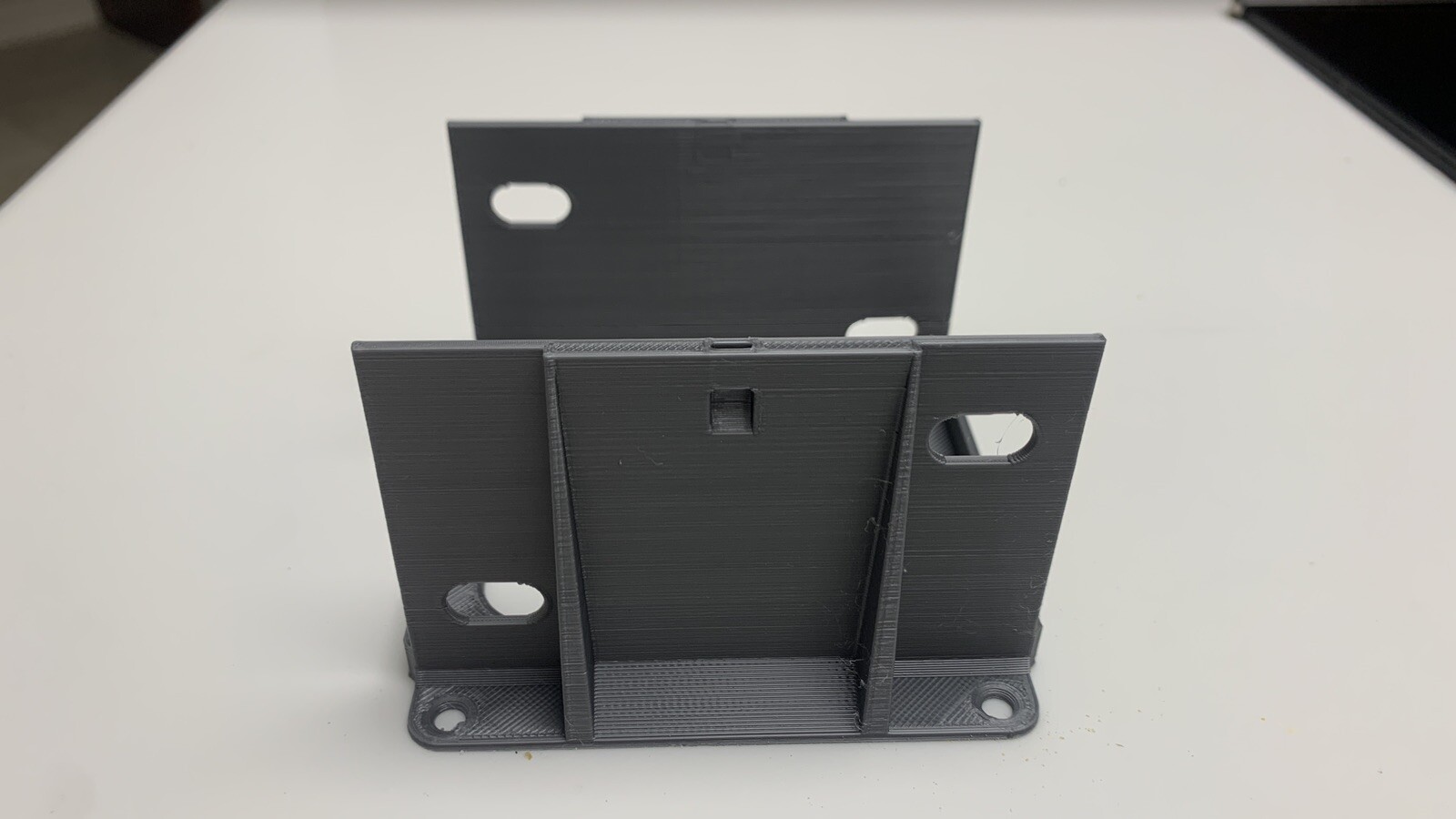 Helium rak miner v2 (MNTD) - Wall/Box Mount