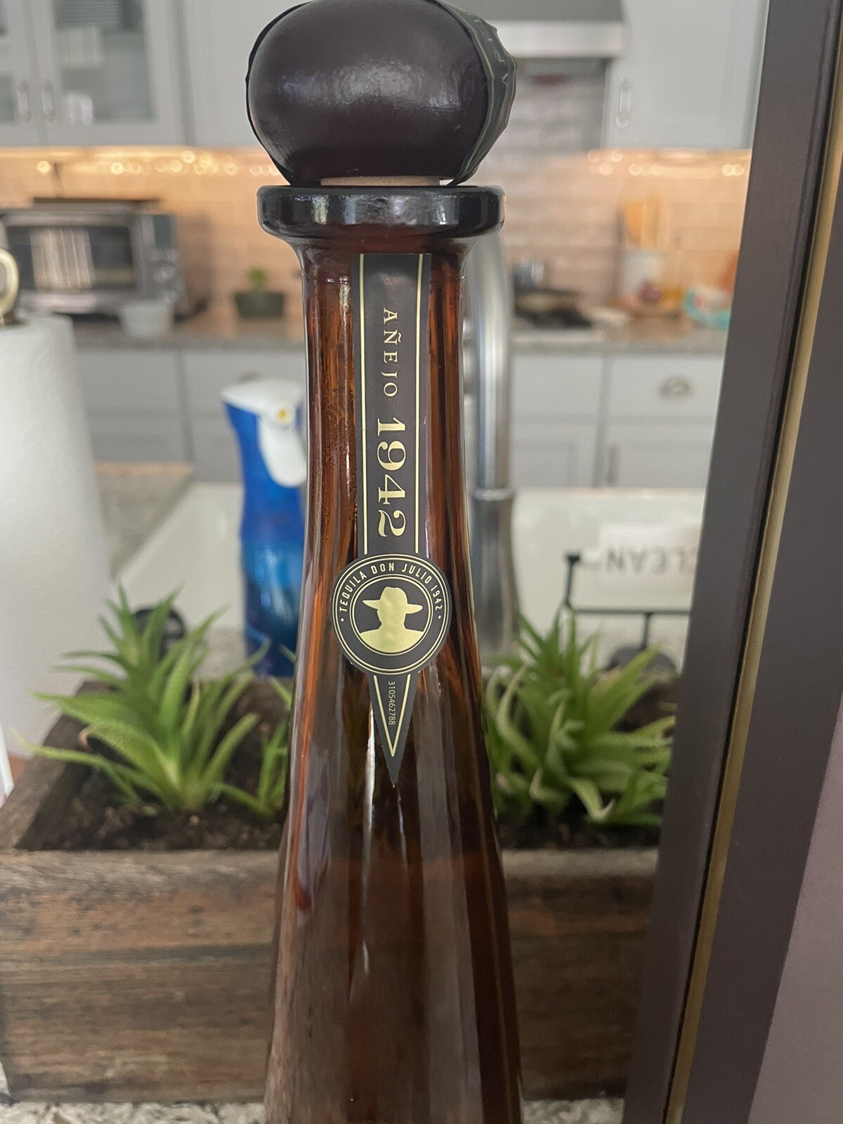 TEQUILA DON JULIO 1942 EMPTY BOTTLE AND BOX – MINT