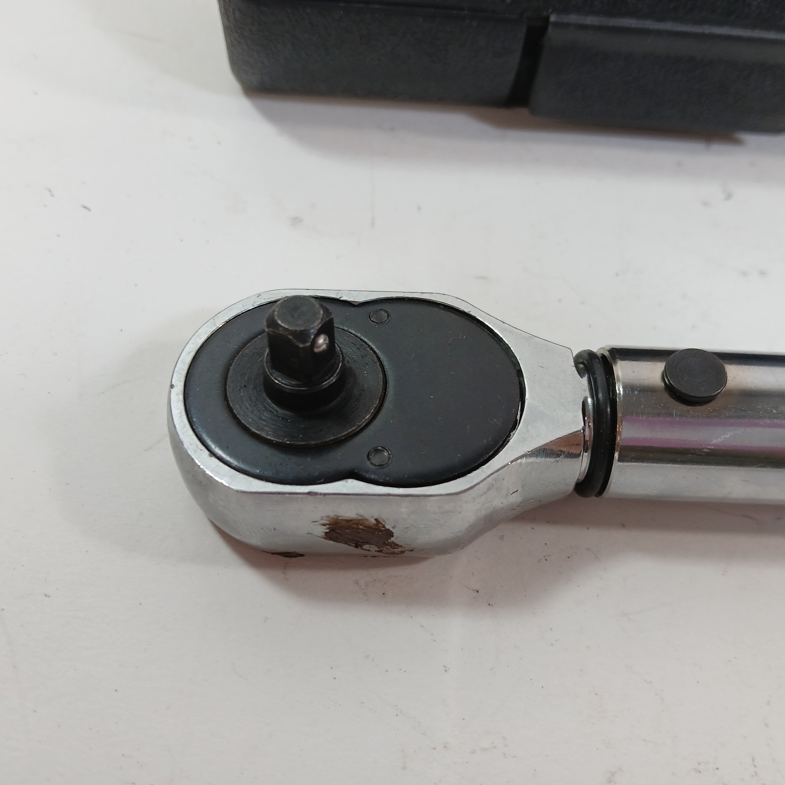 Pittsburgh 3/8" Drive Click Type Reversible Torque Wrench W/ Case