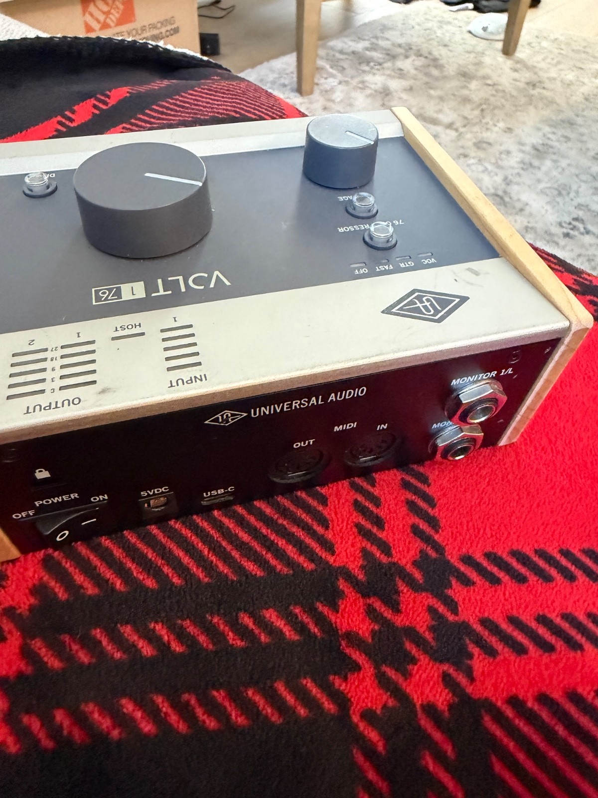 Universal Audio Volt 176 USB-C audio interface recording podcasting UA VOLT176