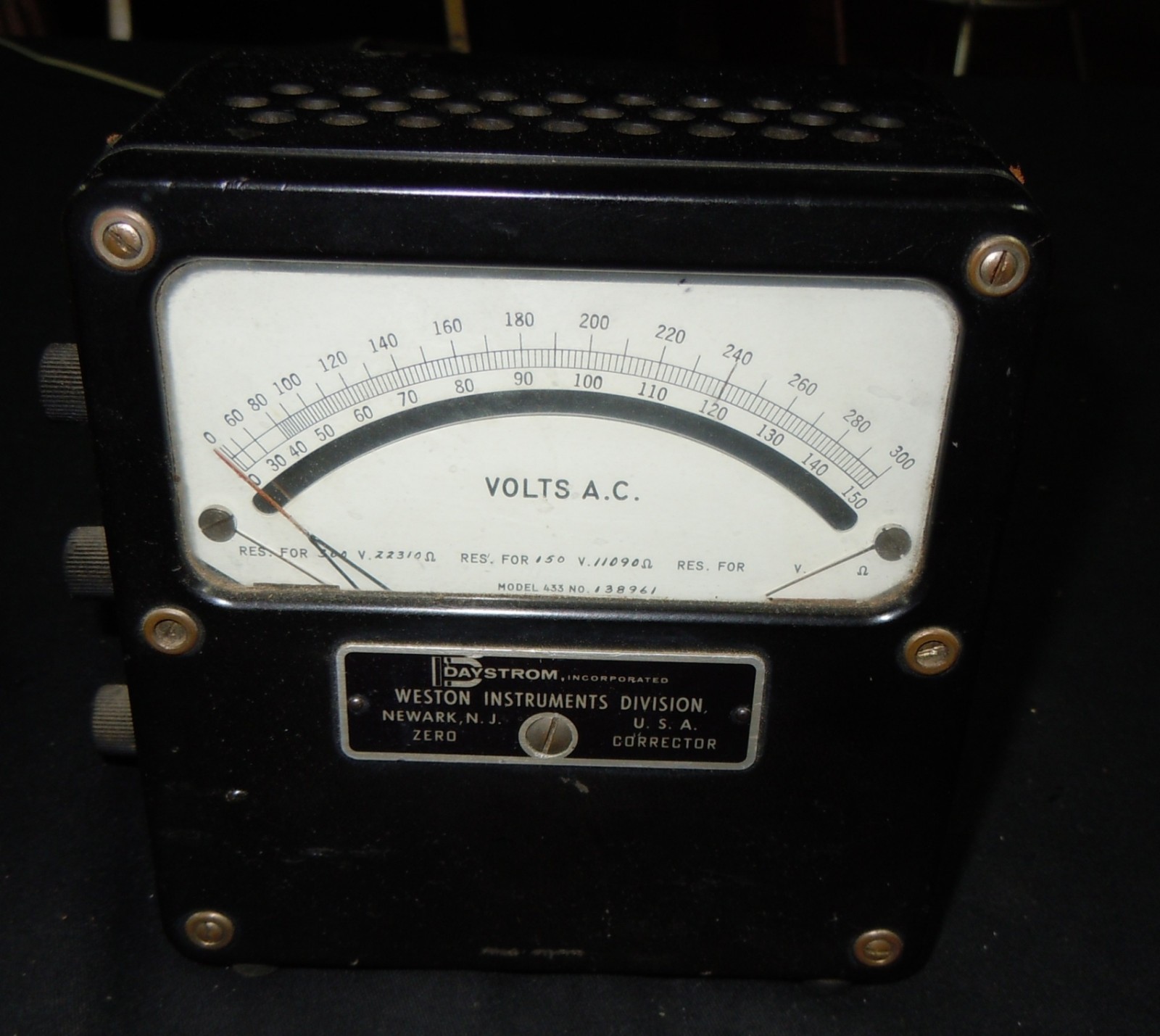 Vintage Weston  AC Voltmeter Dual Scale 0-150V 0-300V for Bench use