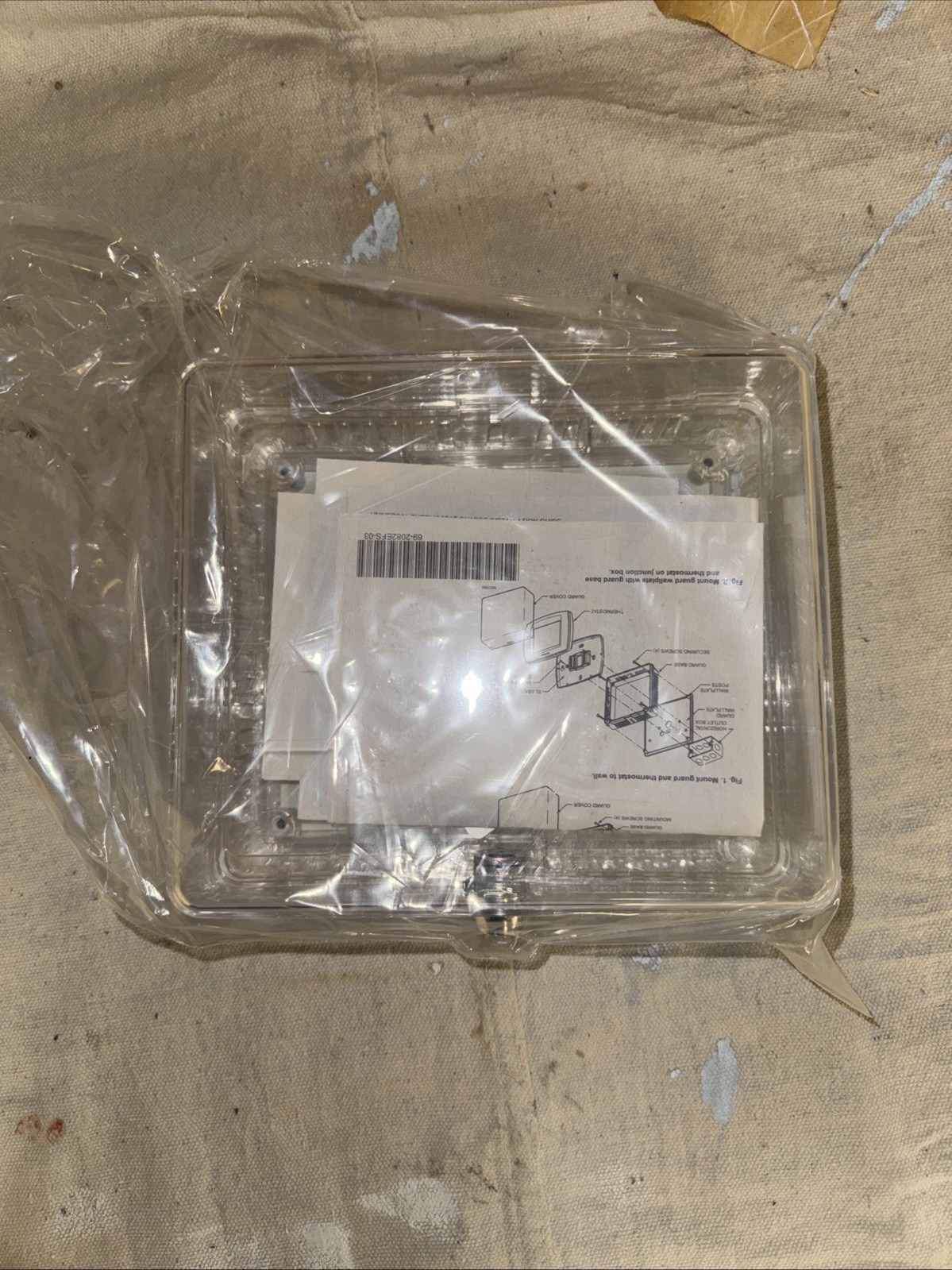 Honeywell TG511A 1000 TG511A1000 Universal Thermostat Guard