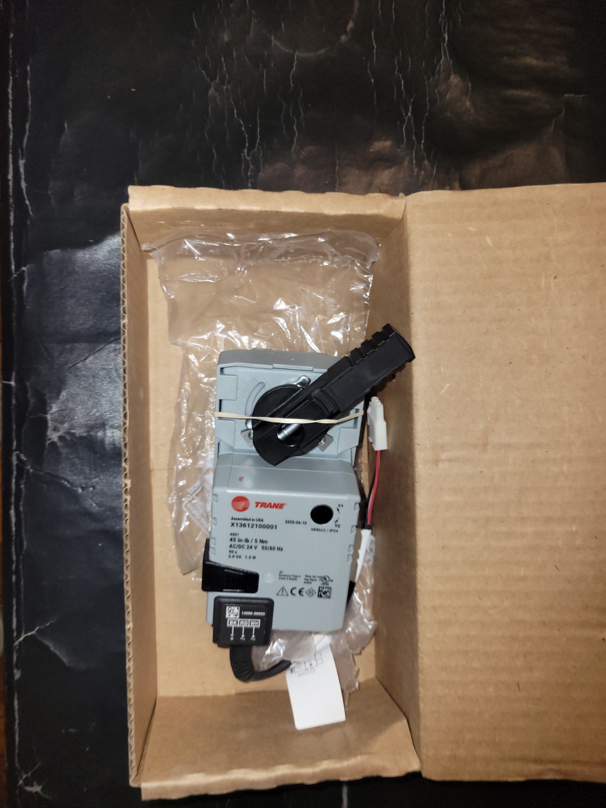 Trane X13612100001 Spring Return Actuator & Belimo Valve NEW