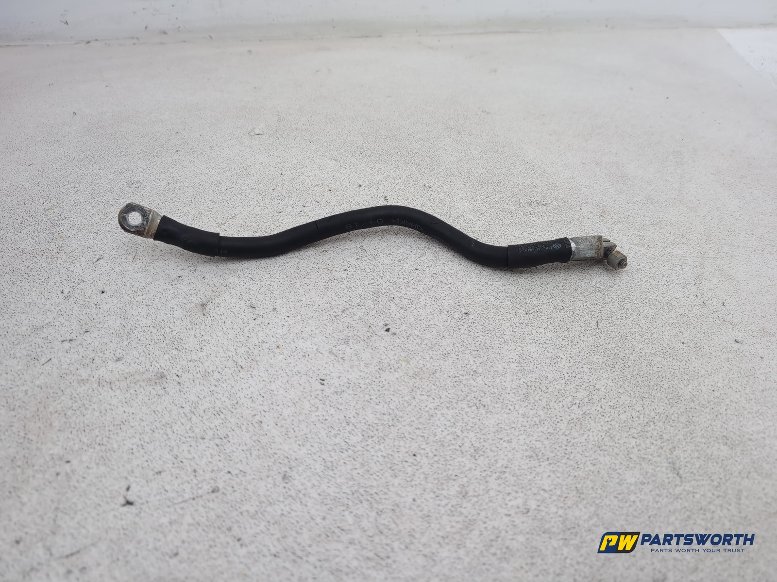 PORSCHE CAYENNE TIPTRONIC S Negative battery terminal 7L0971235 2003-2010