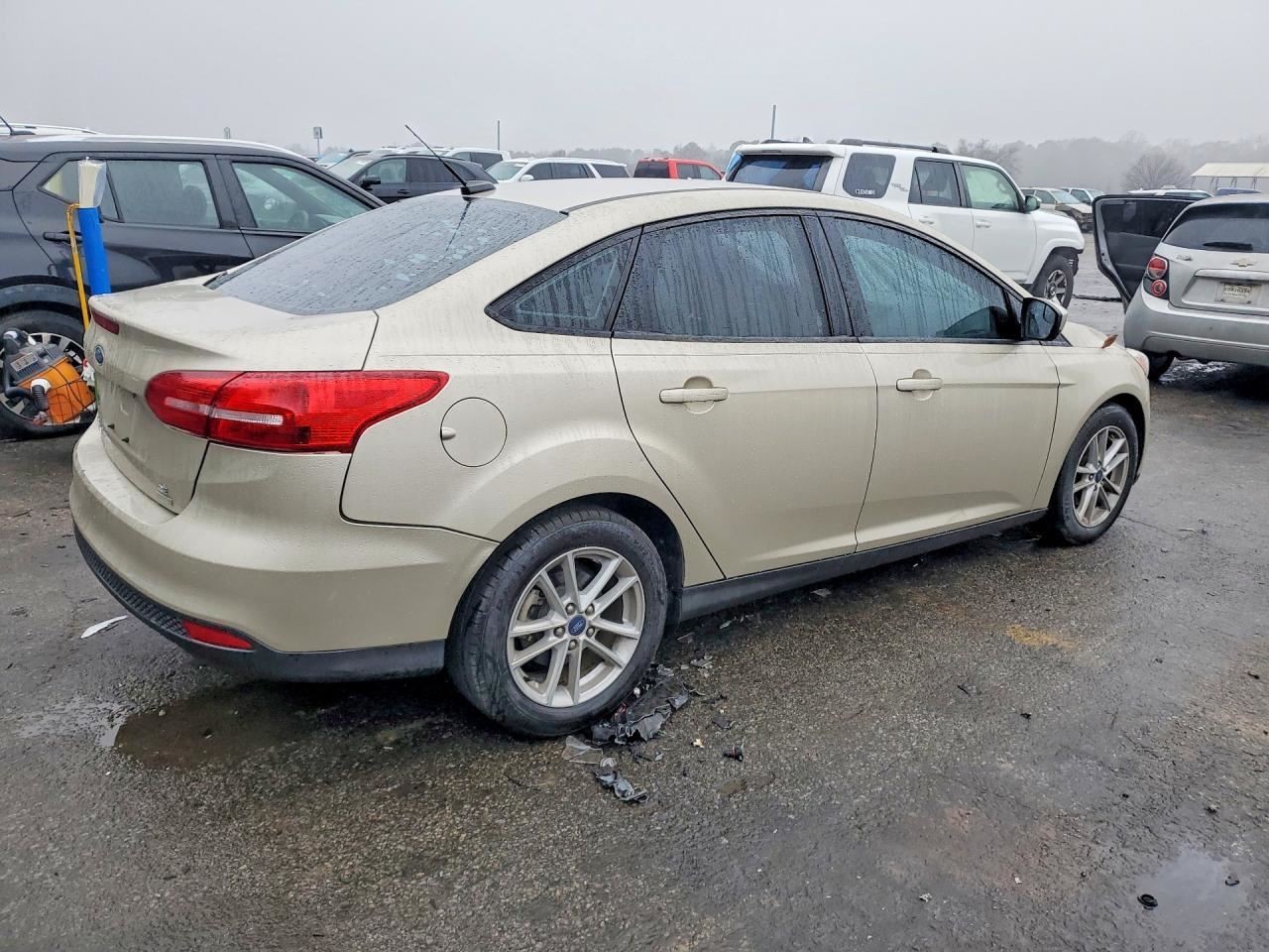 FOCUS 2018 Glove Box 5027623
